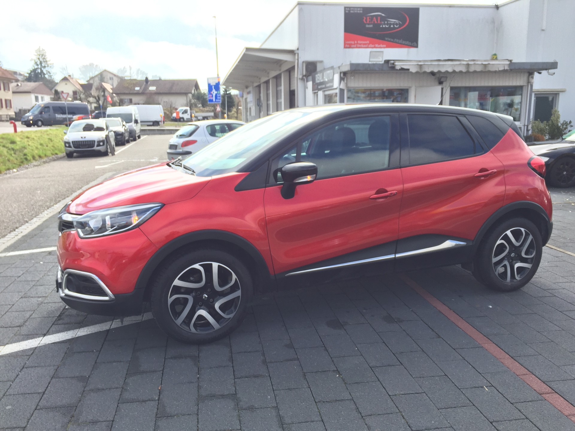 RENAULT Captur 1.2 T 16V Dynamique EDC-image-14