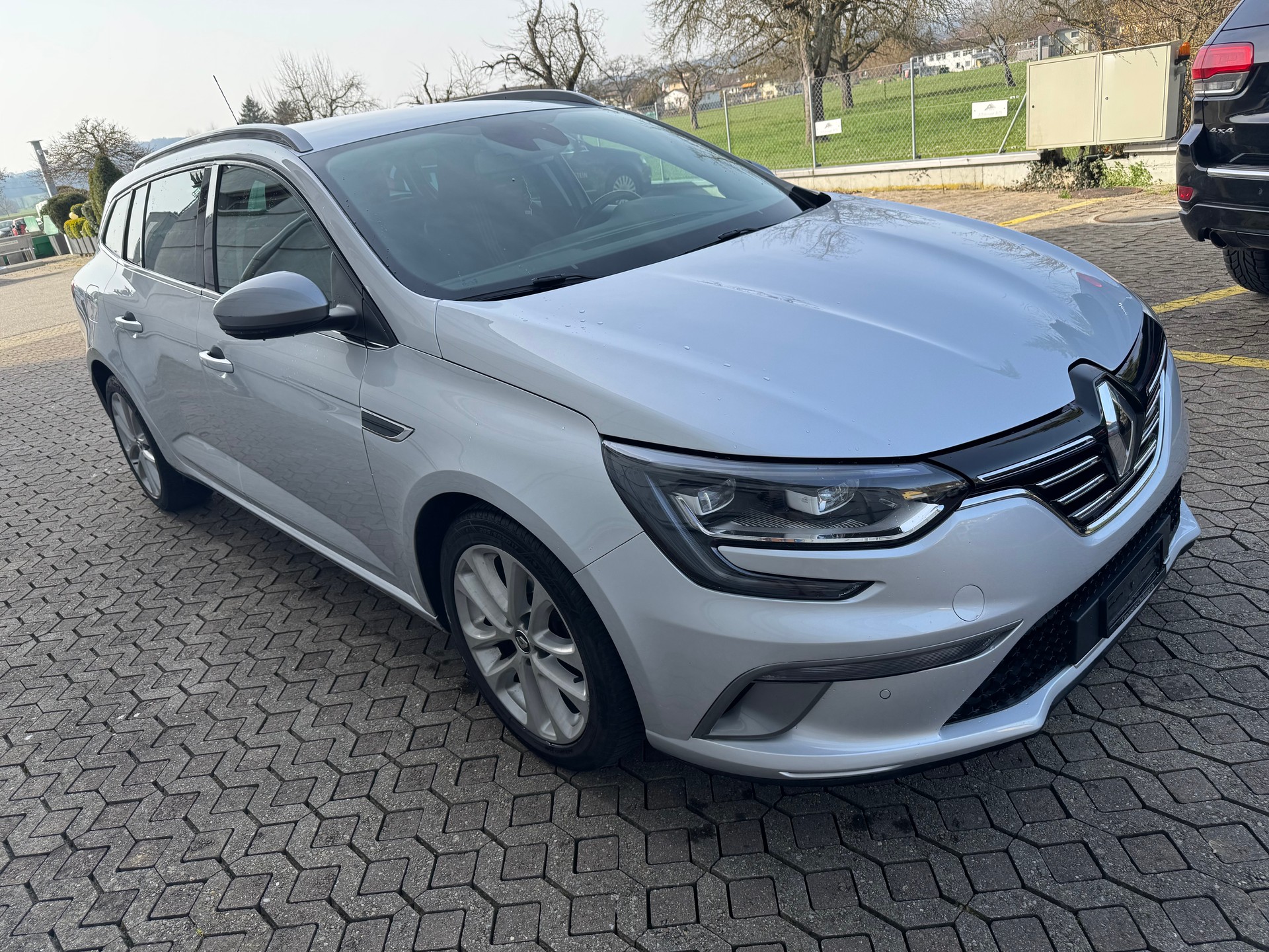 RENAULT MEGANE GT - Line-showroom-element-2
