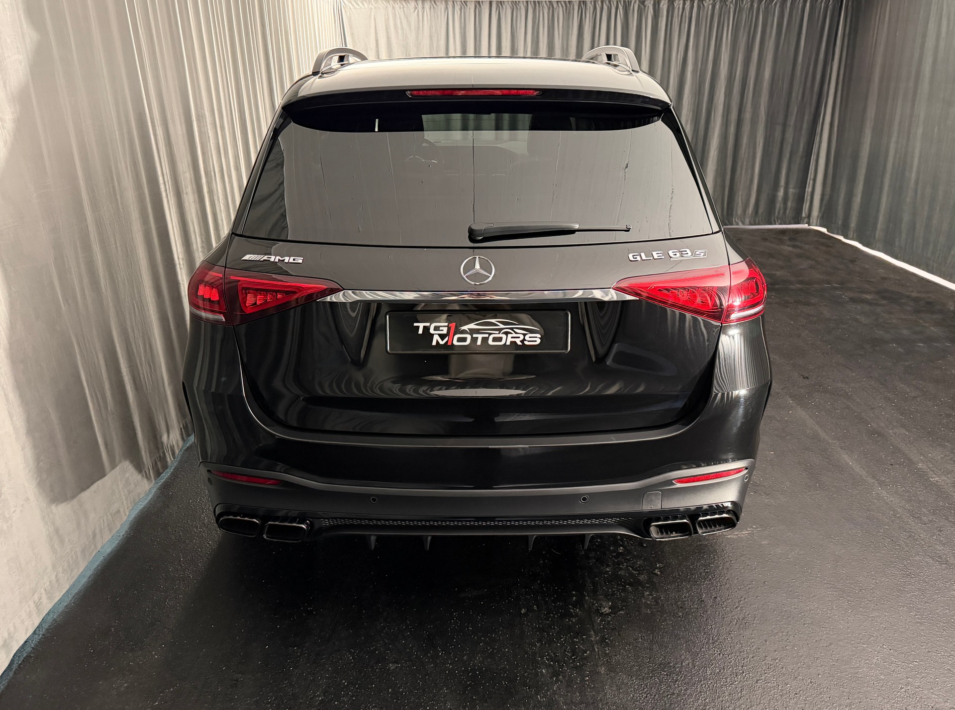 MERCEDES-BENZ GLE 63 S AMG 4Matic+ 9G-Speedshift-image-3