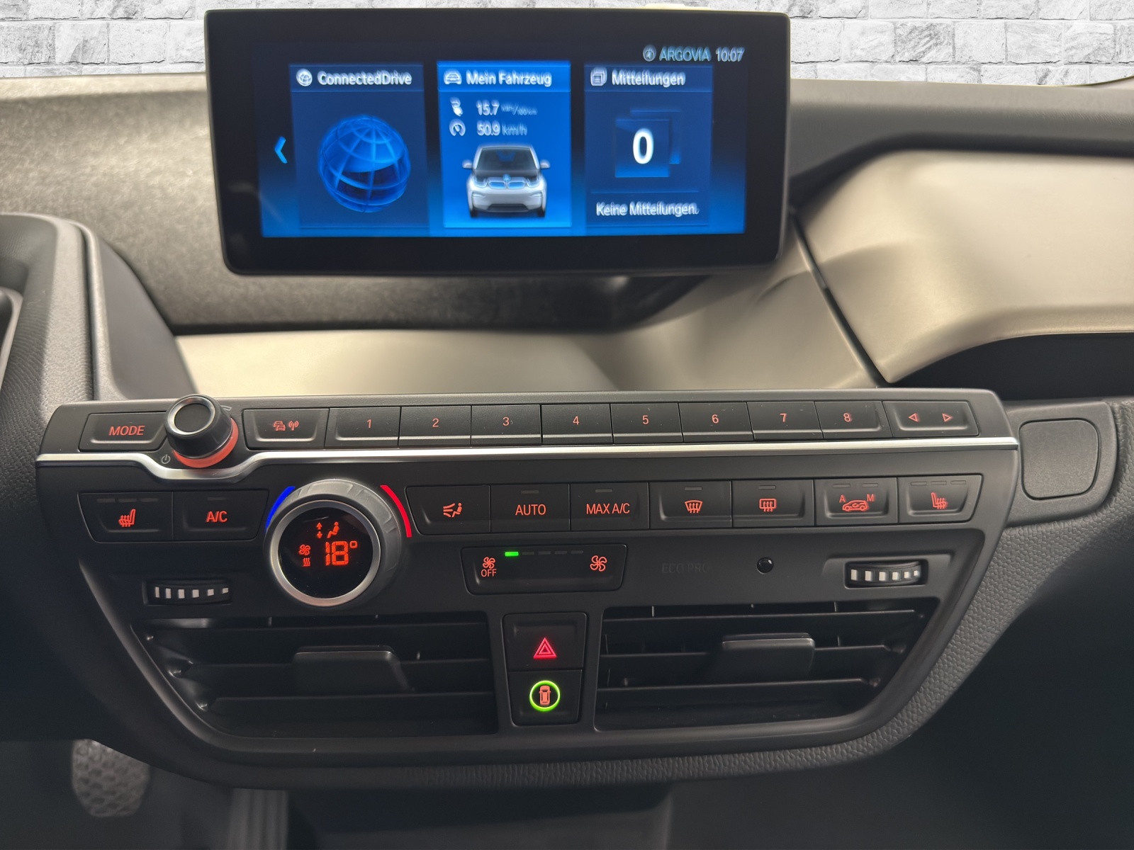 BMW i3 (120Ah)-image-17