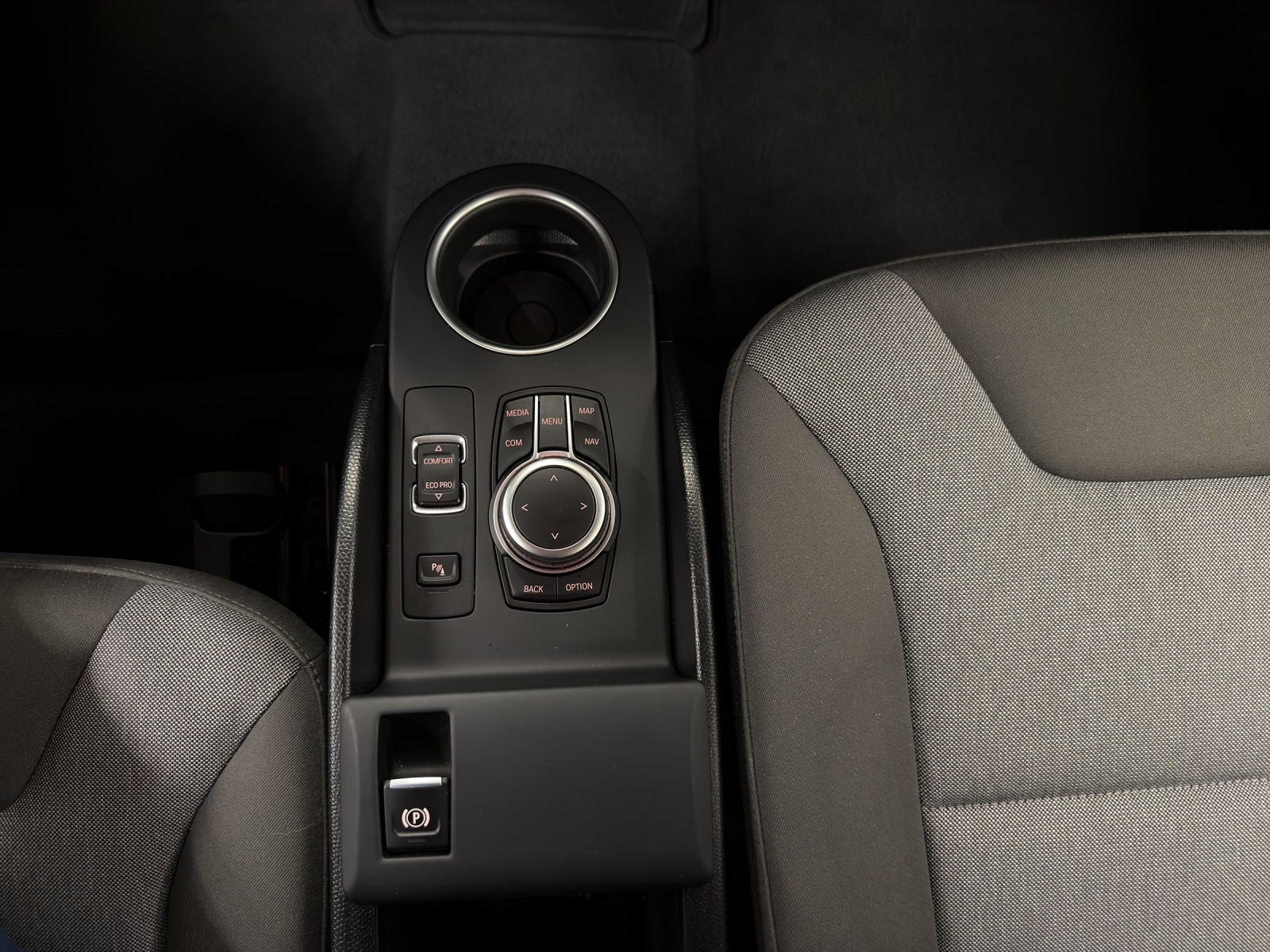 BMW i3 (120Ah)-image-16