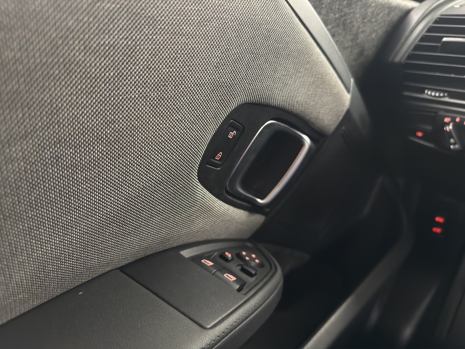 BMW i3 (120Ah)-image-14