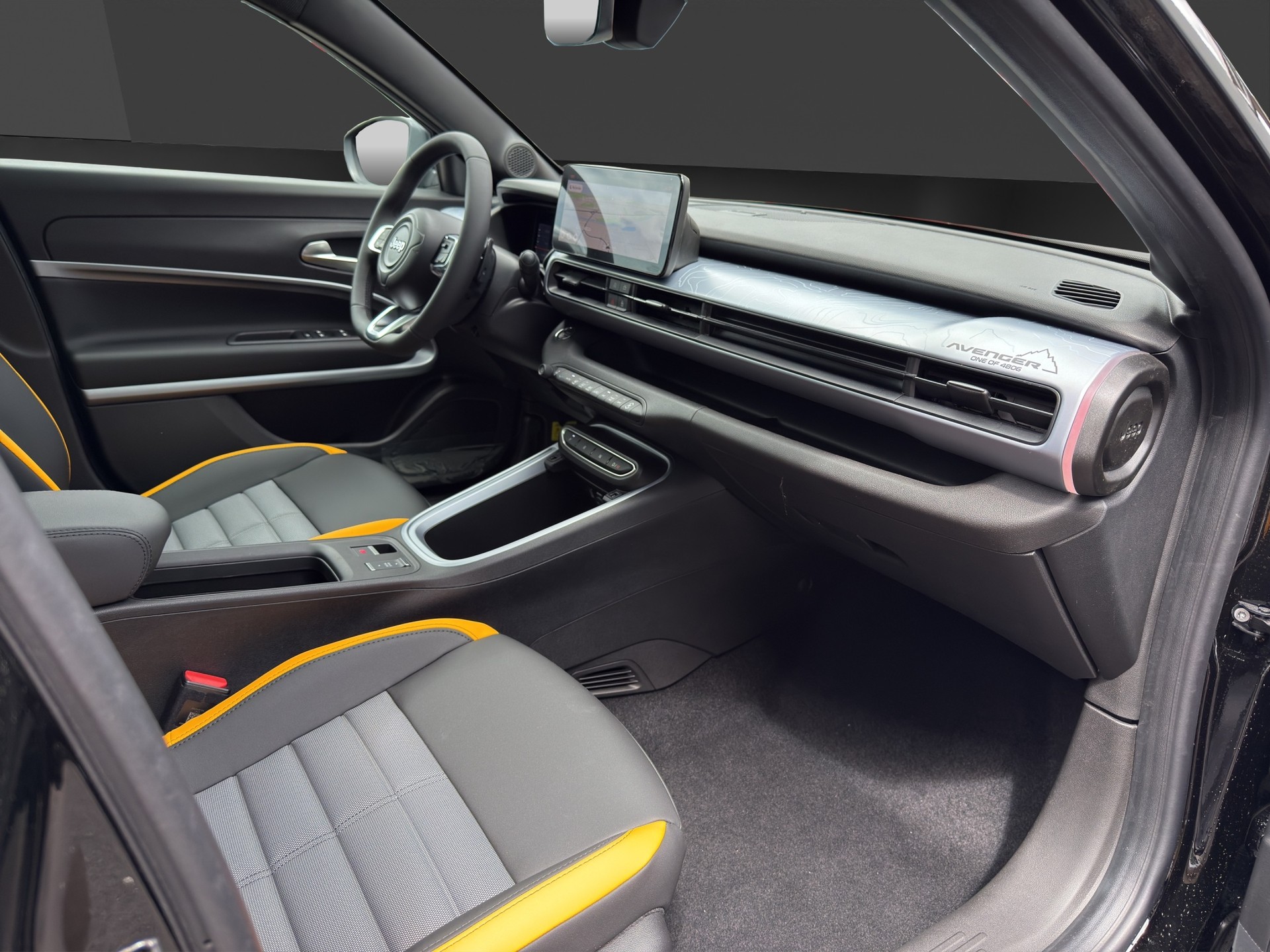 JEEP Avenger 1.2 Turbo MHEV The North Face 4xe-image-12