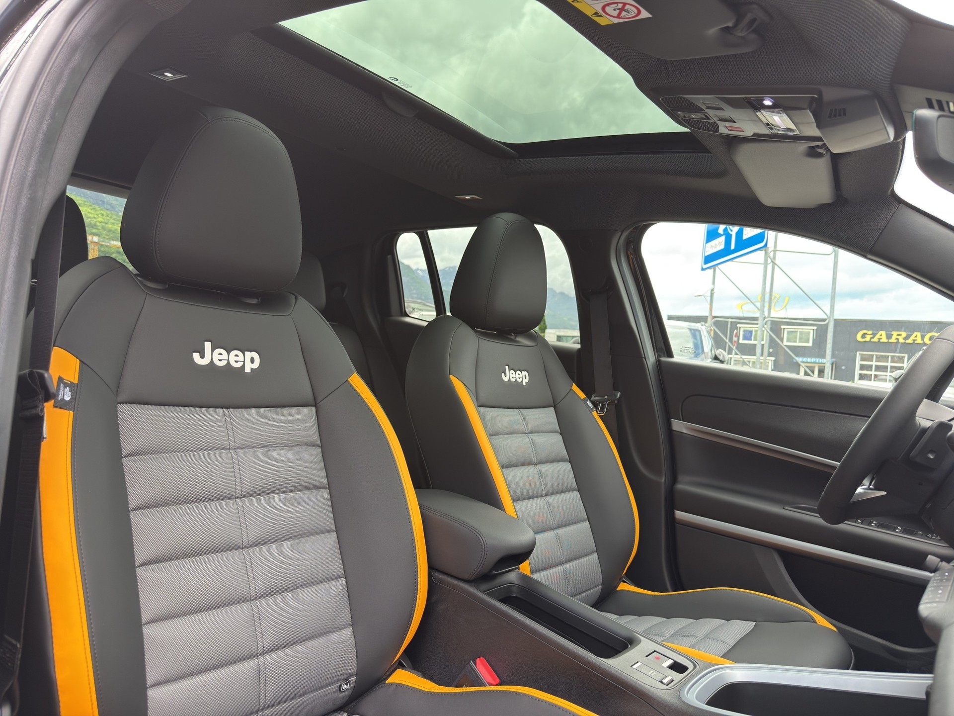 JEEP Avenger 1.2 Turbo MHEV The North Face 4xe-image-15