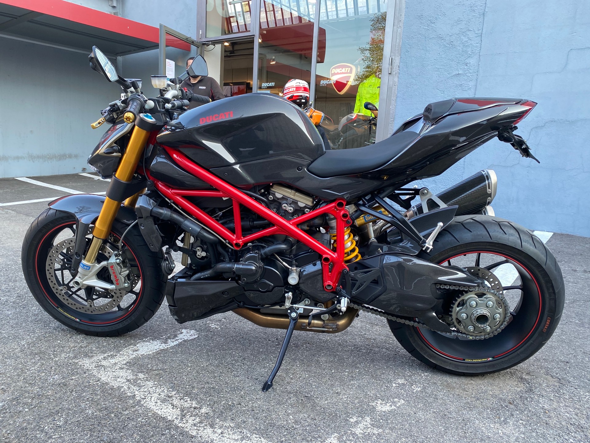 DUCATI Streetfighter 1099 S-image-1