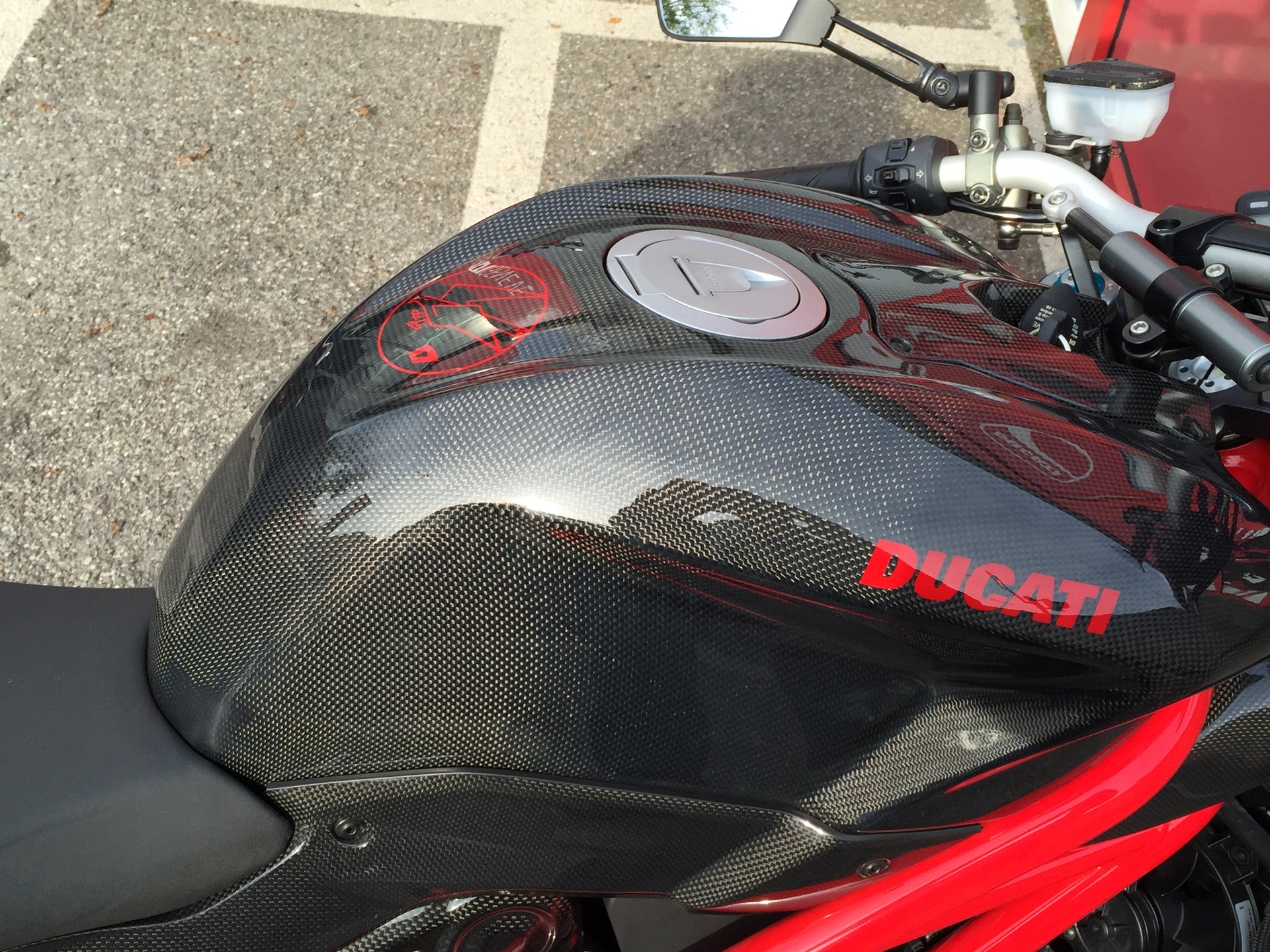 DUCATI Streetfighter 1099 S-image-4