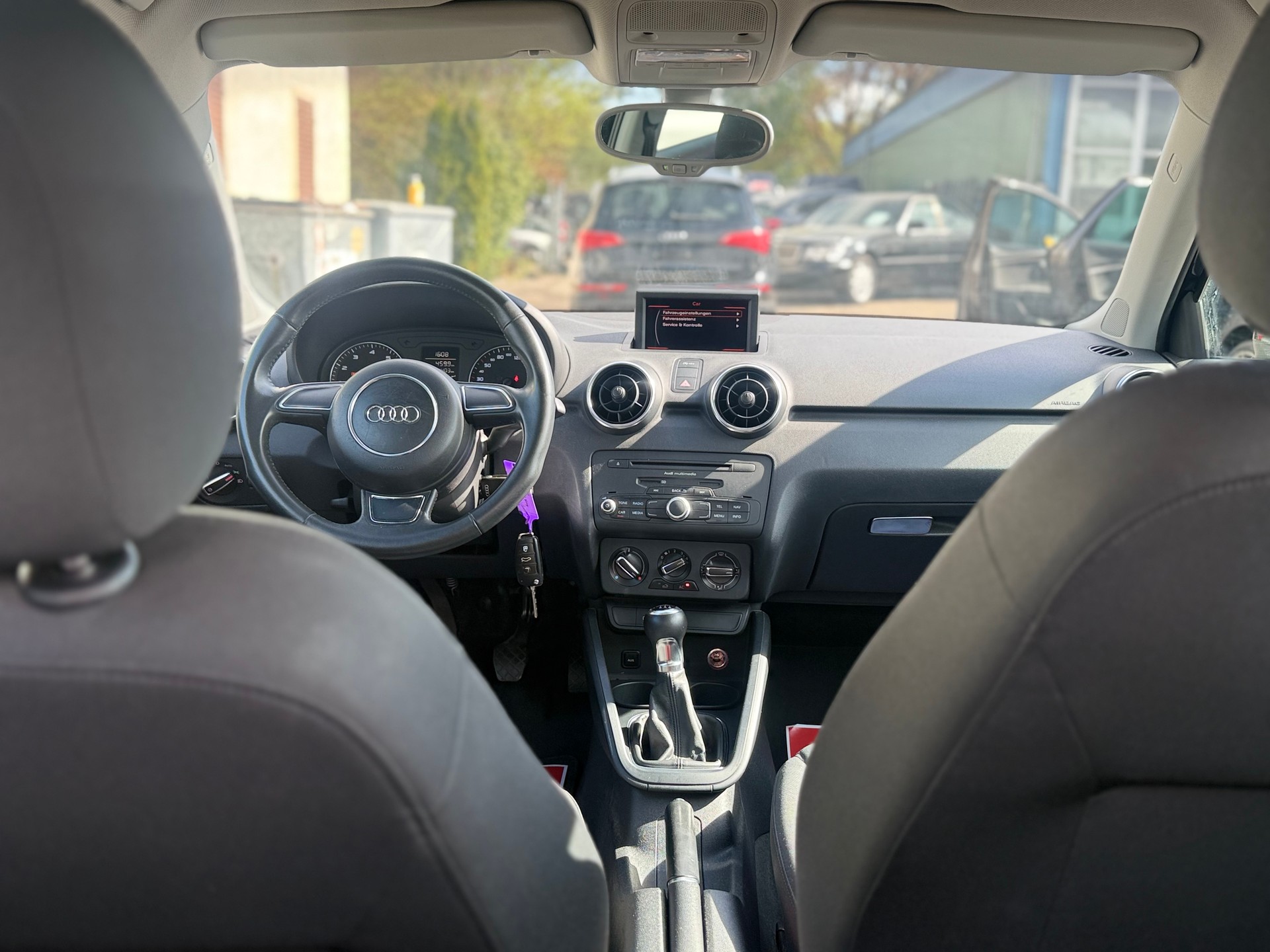 AUDI A1 1.4 TFSI Attraction-image-5