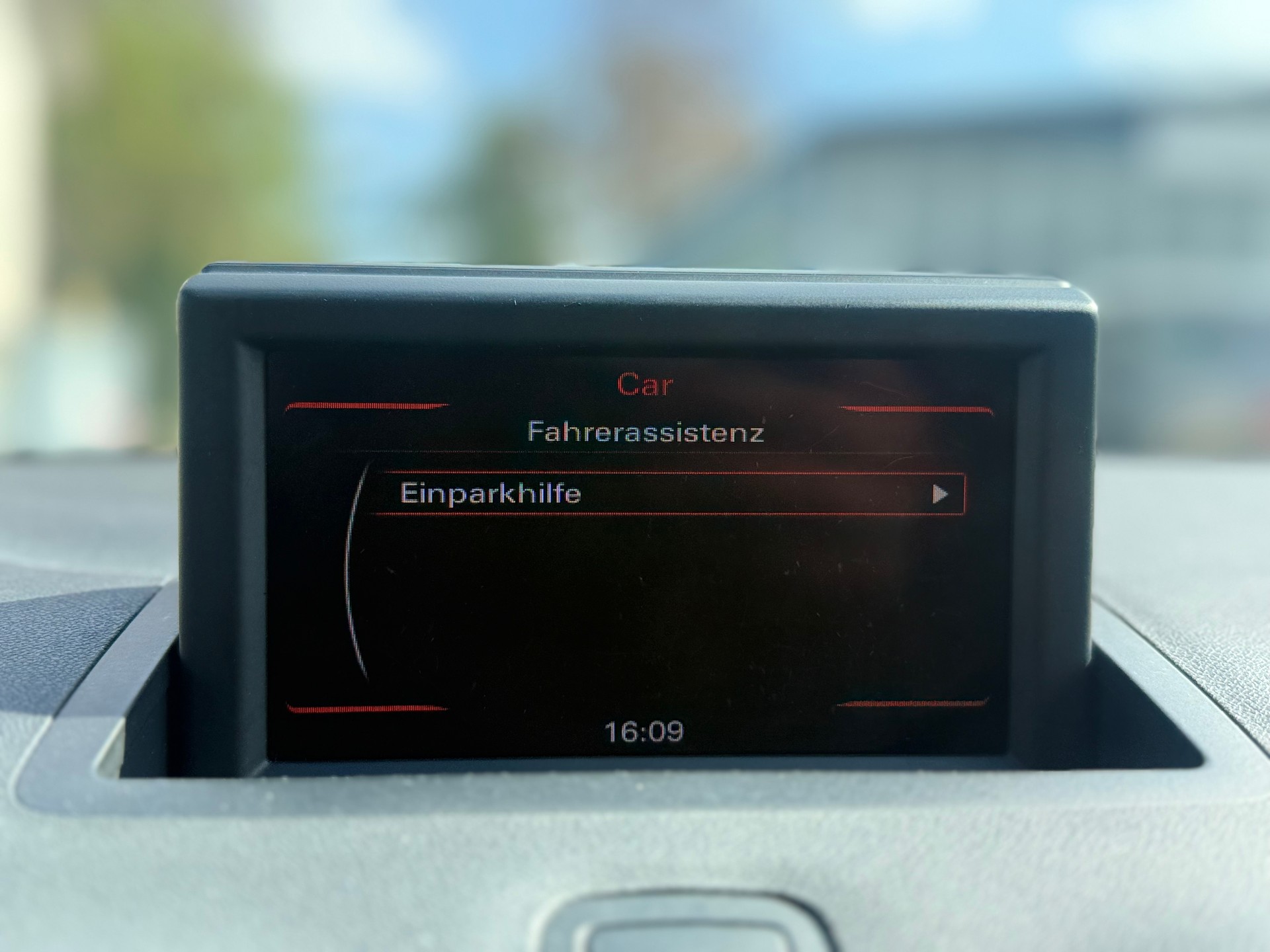 AUDI A1 1.4 TFSI Attraction-image-10