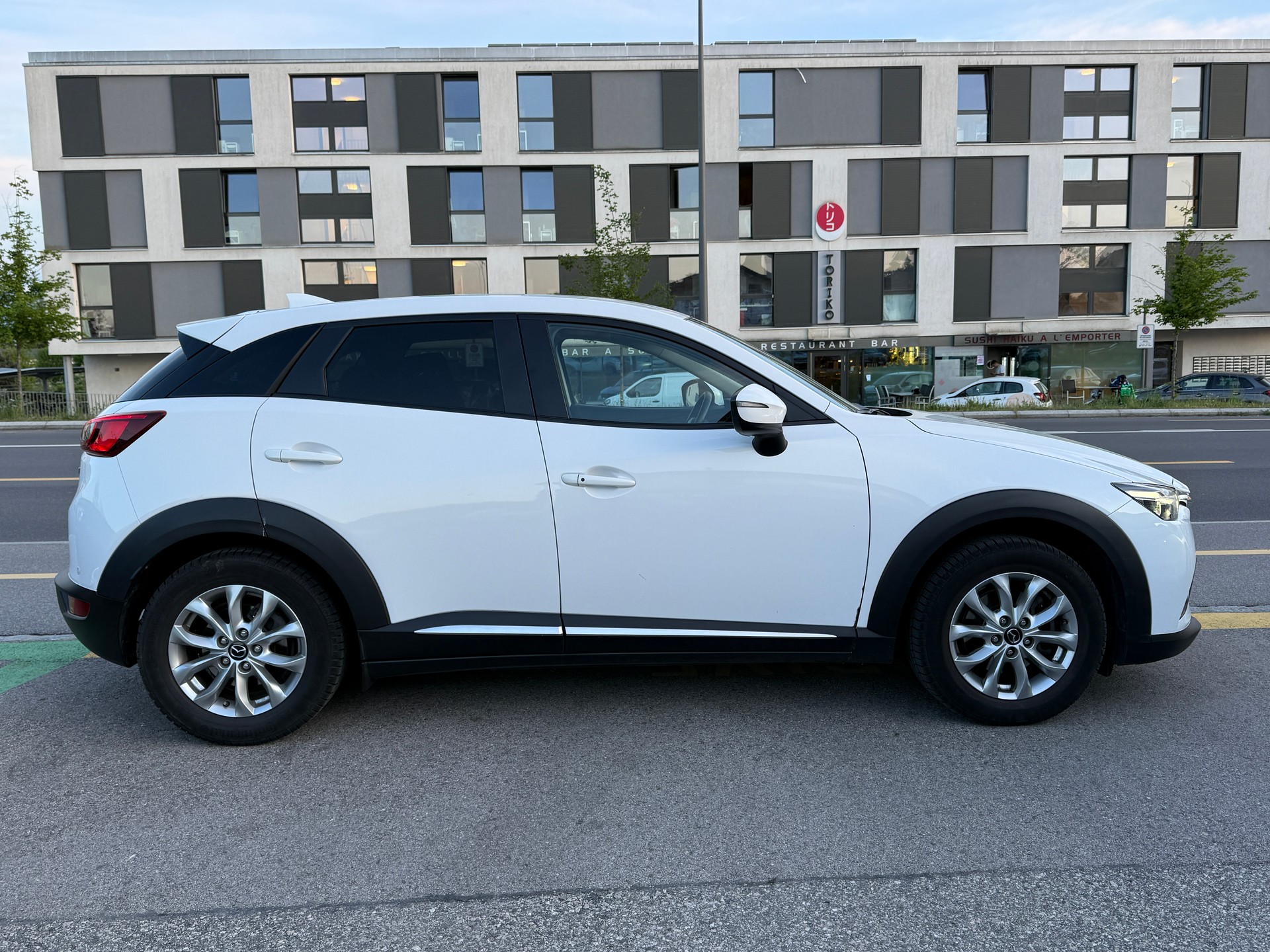 MAZDA CX-3 2.0 Revolution FWD-image-6