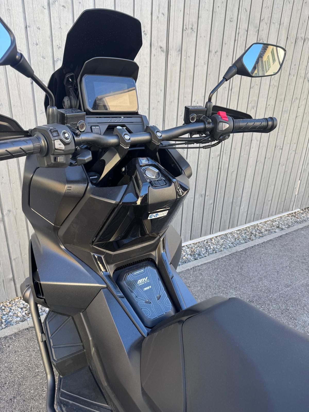 HONDA ADV 350-image-5