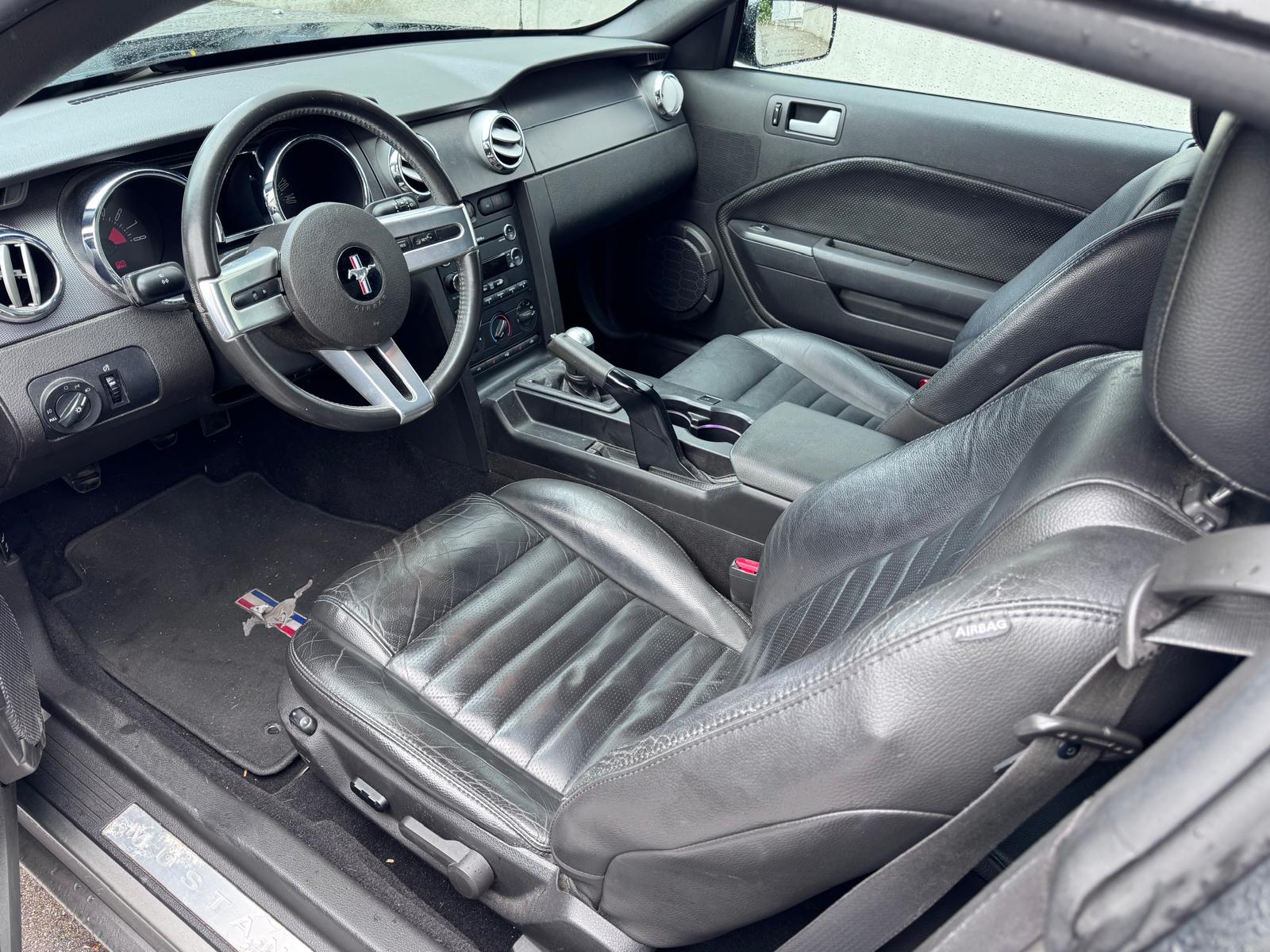 FORD Mustang 4.6 GT-image-11