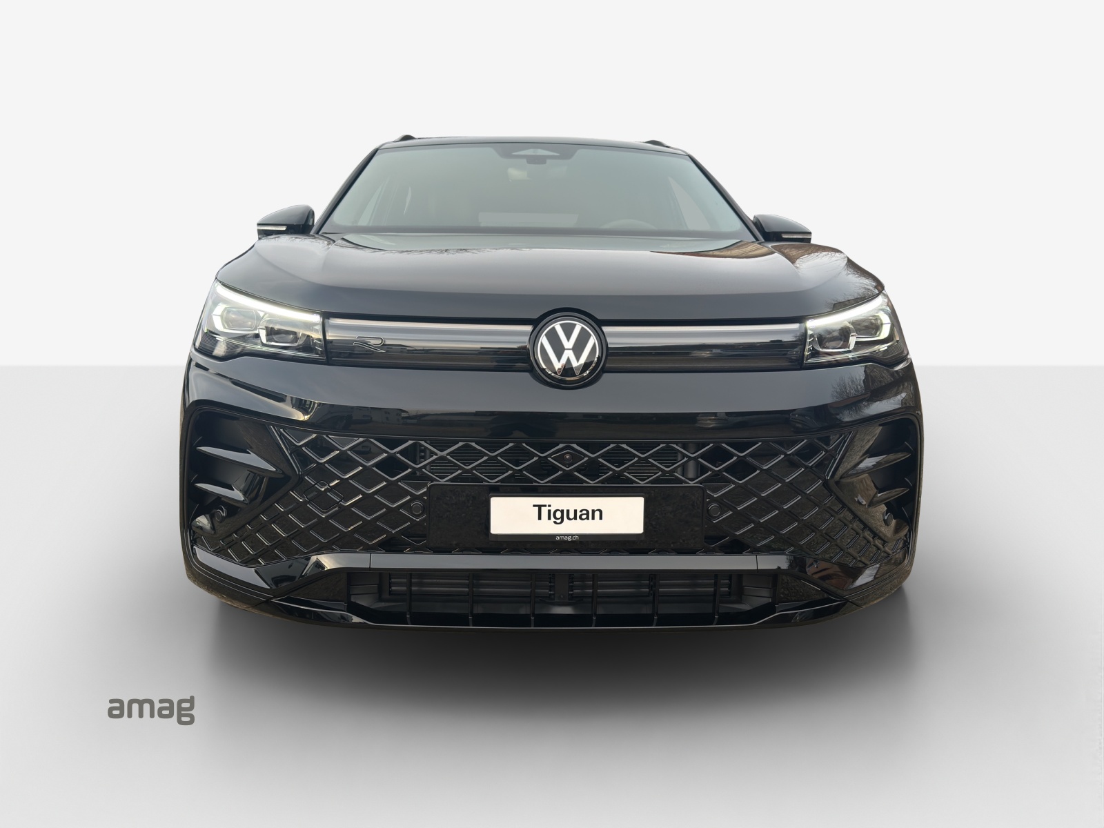 VW Tiguan 2.0 TDI SCR R-Line 4Motion DSG-image-6