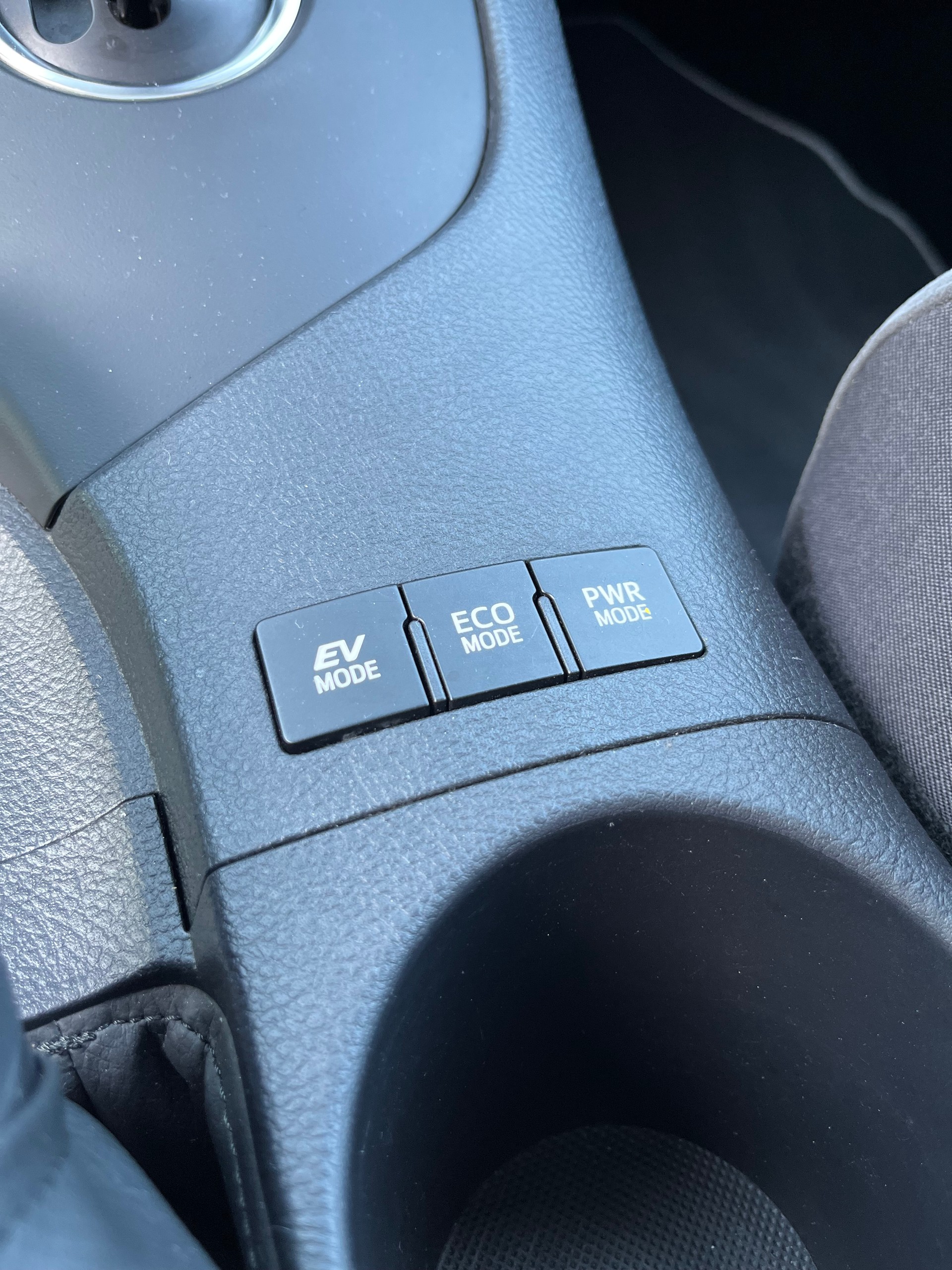TOYOTA Auris 1.8 HSD Trend e-CVT / Frisch ab MFK & Service / CH Fahrzeug / 8-fach bereift-image-15
