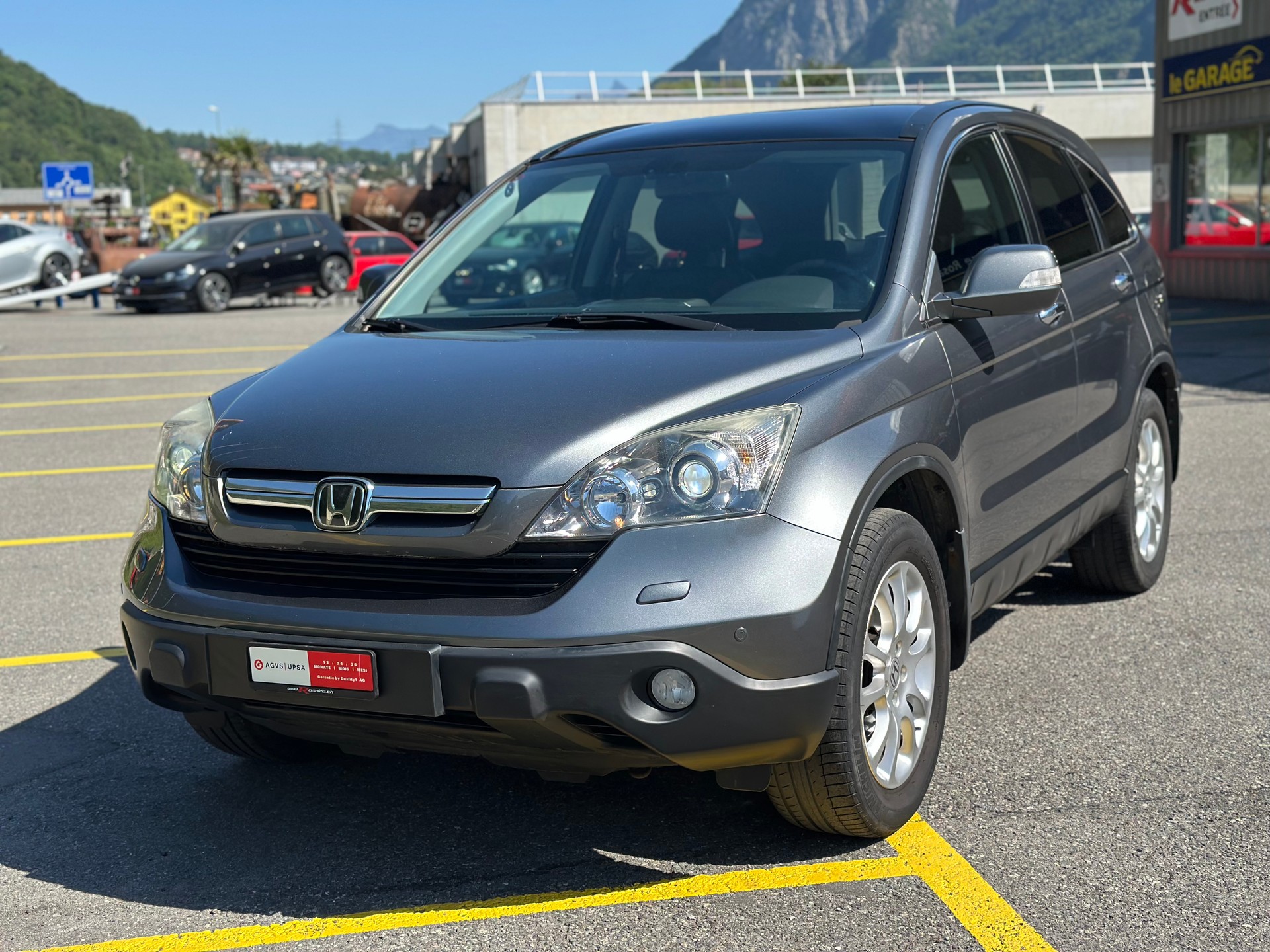HONDA CR-V 2.0 4WD Executive-showroom-element-2