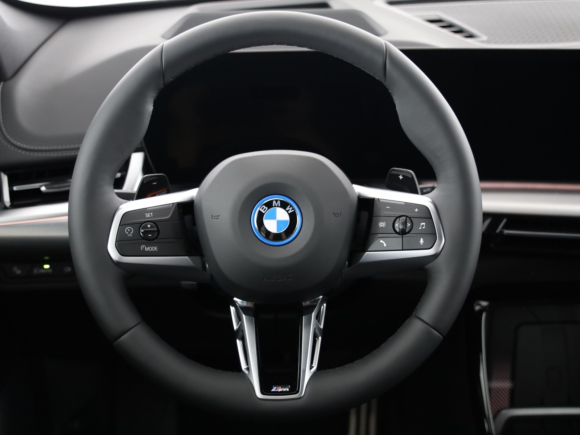 BMW X1 30e xDrive-image-17