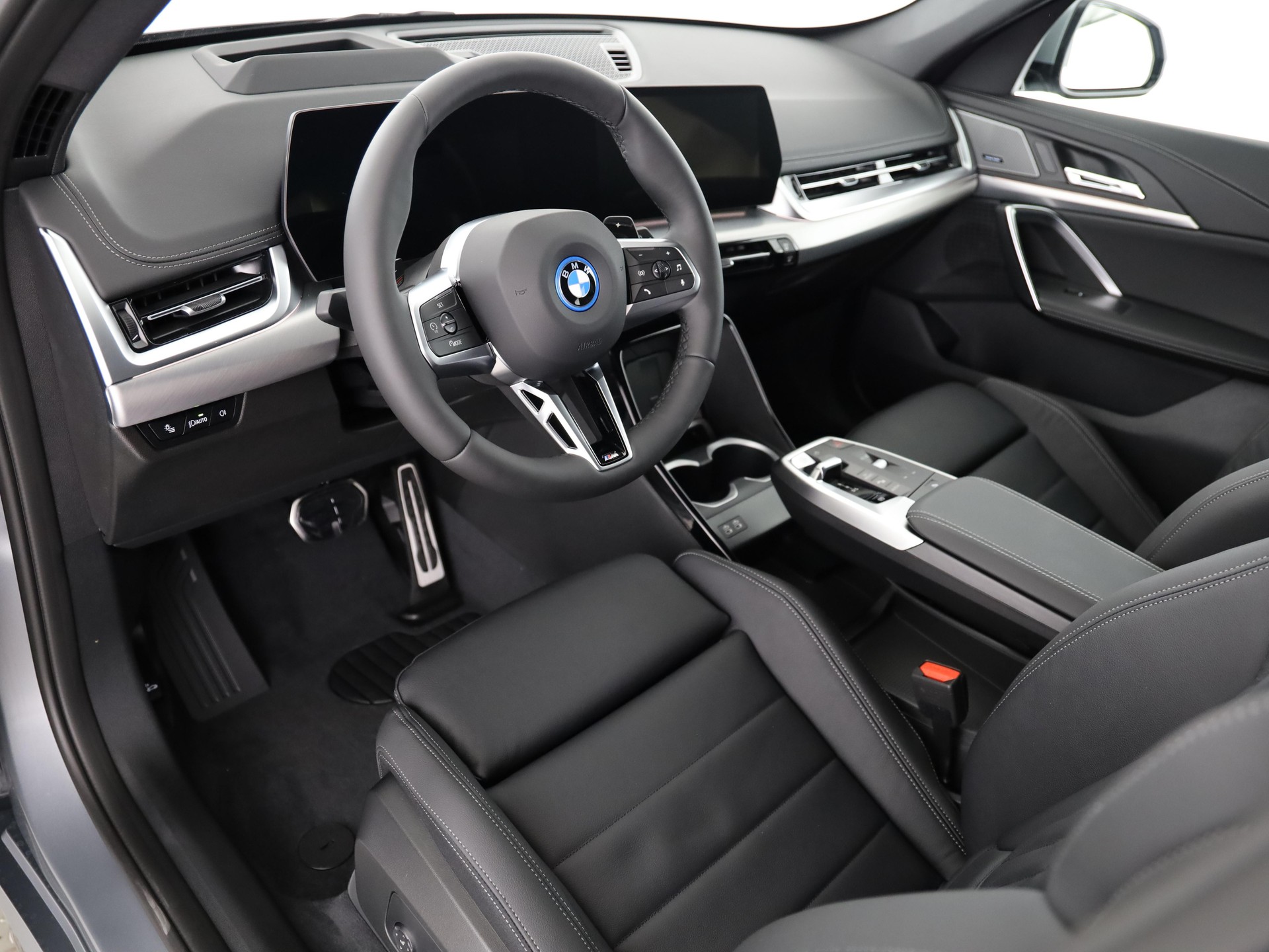 BMW X1 30e xDrive-image-8