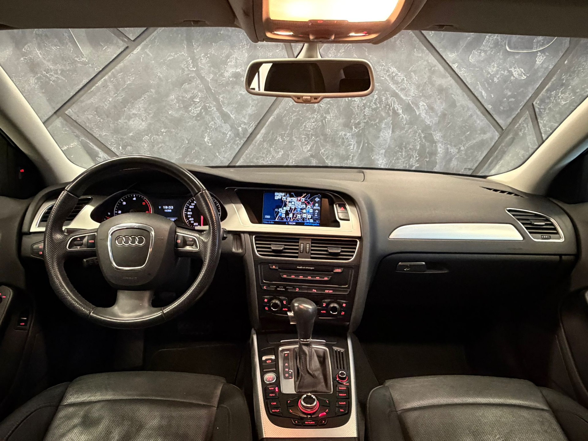 AUDI A4 Limousine 2.7 TDI multitronic-image-8
