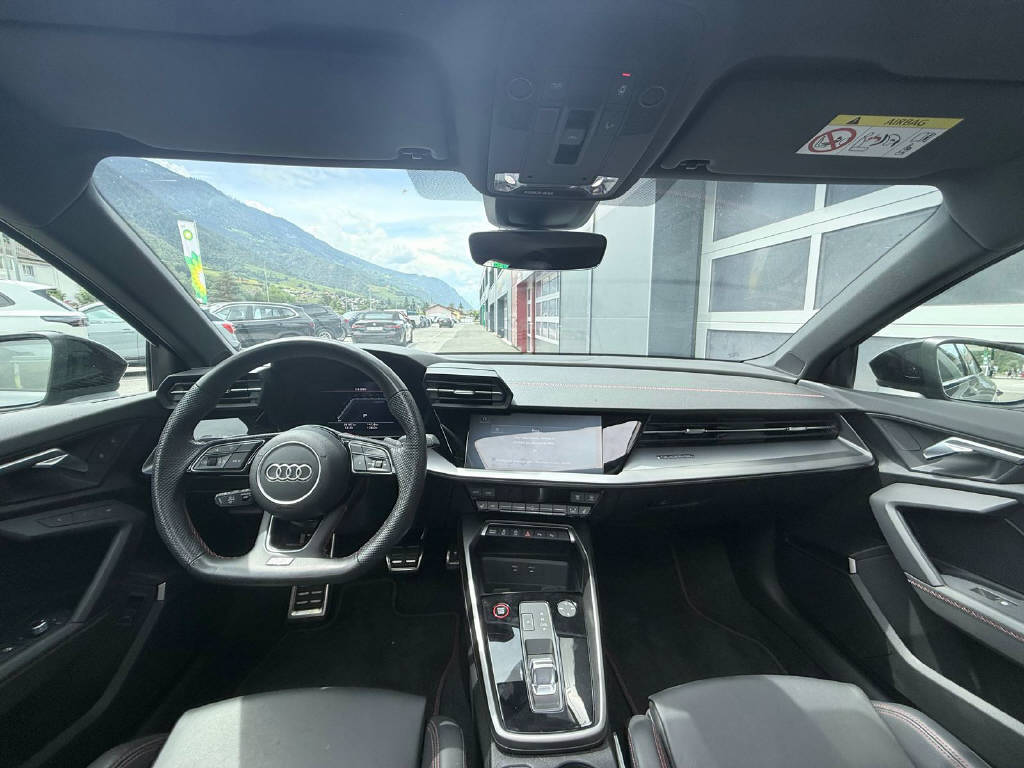 AUDI S3 Sportback 2.0 TFSI quattro S-Tronic - CH-image-12