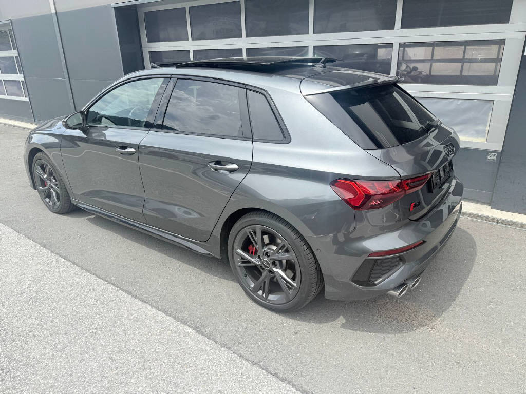 AUDI S3 Sportback 2.0 TFSI quattro S-Tronic - CH-showroom-element-3