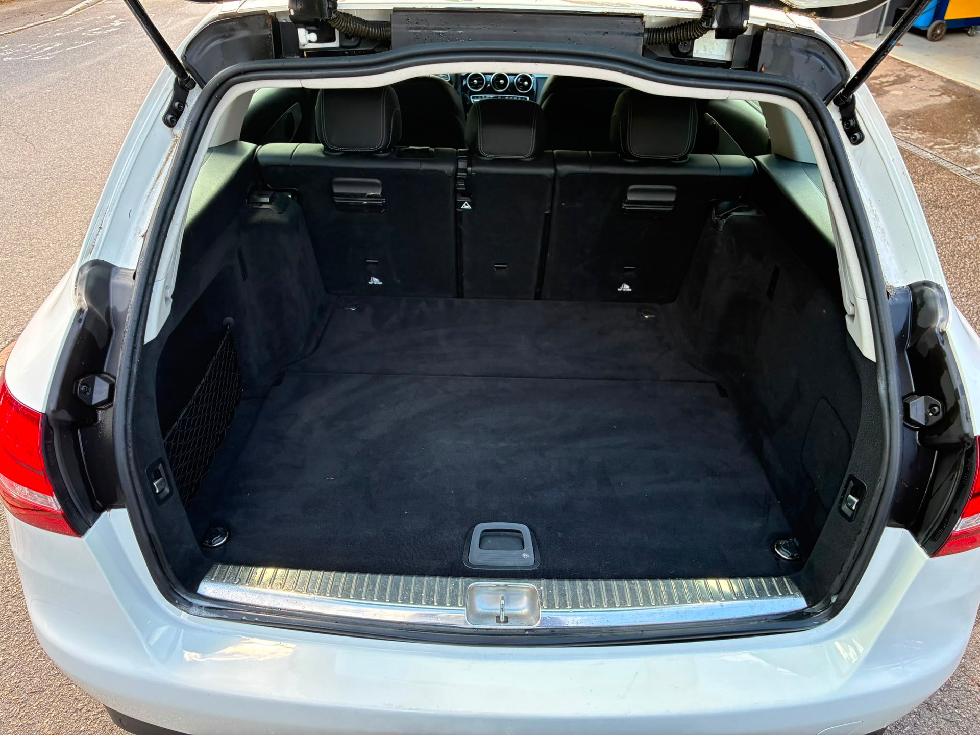MERCEDES-BENZ C 200 4Matic 7G-Tronic-image-15