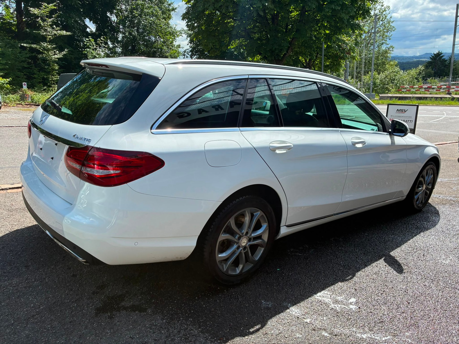 MERCEDES-BENZ C 200 4Matic 7G-Tronic-image-4