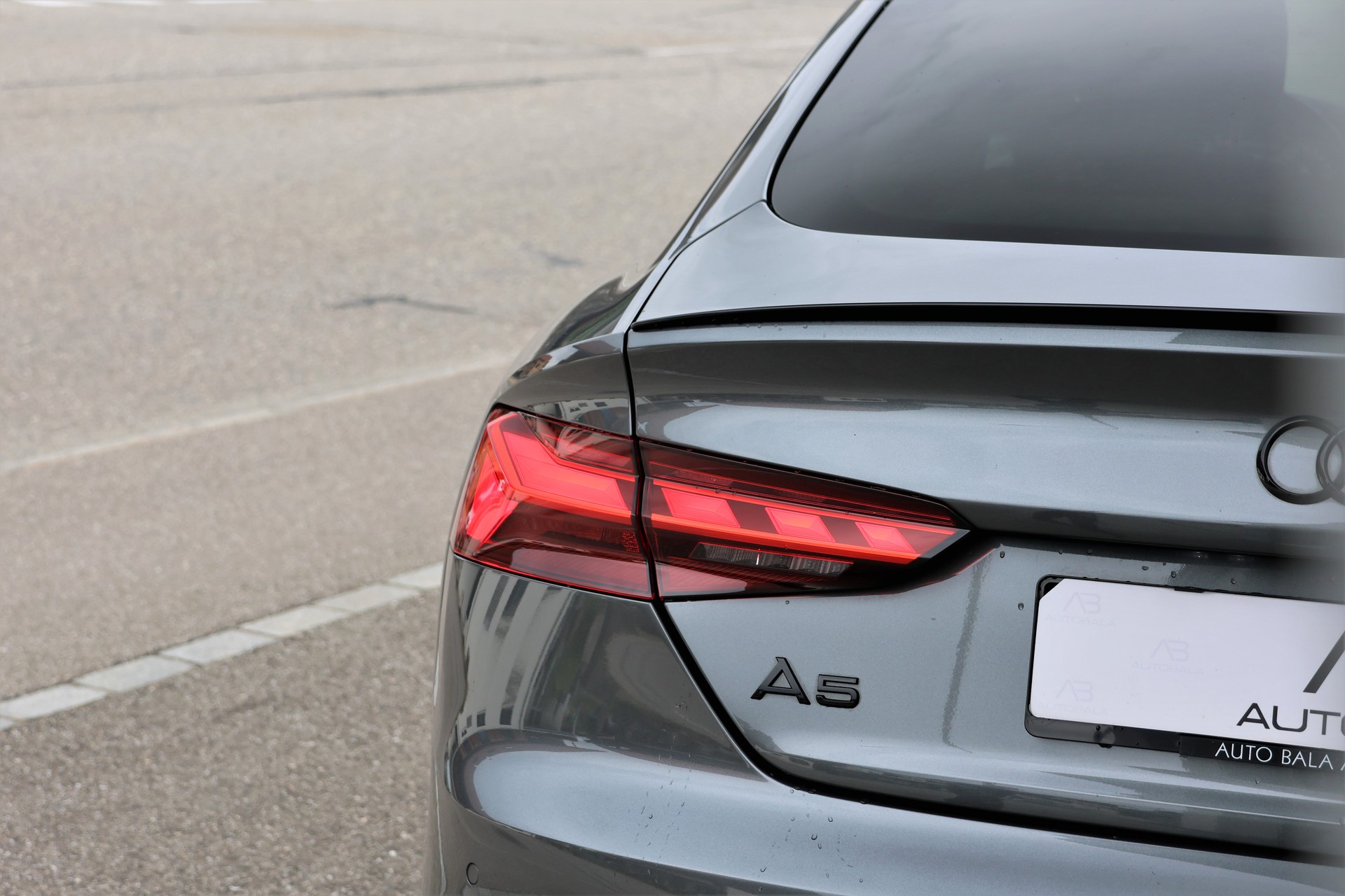 AUDI A5 Sportback 40 TDI S-Line Attraction quattro S-tronic (CH)-image-5
