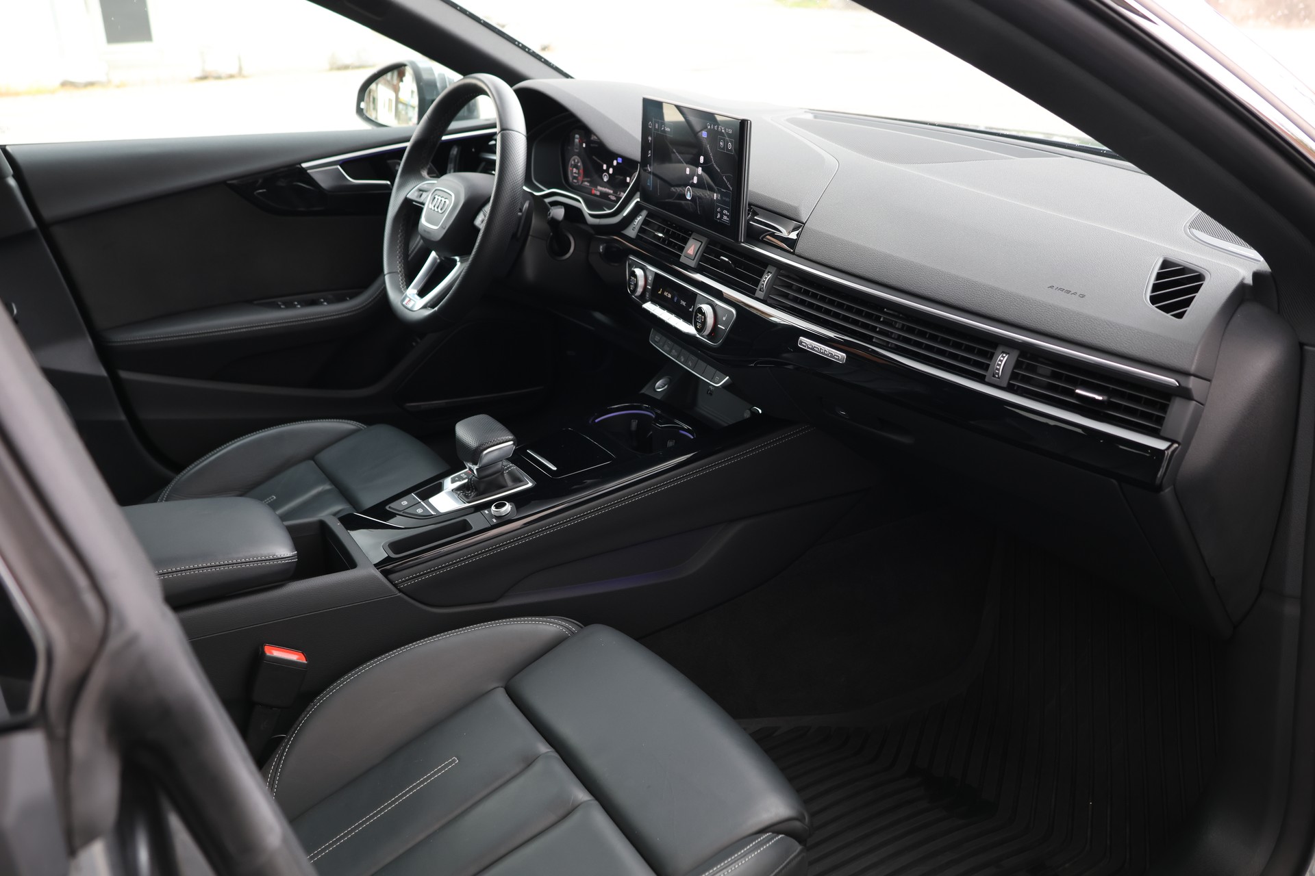 AUDI A5 Sportback 40 TDI S-Line Attraction quattro S-tronic (CH)-image-19