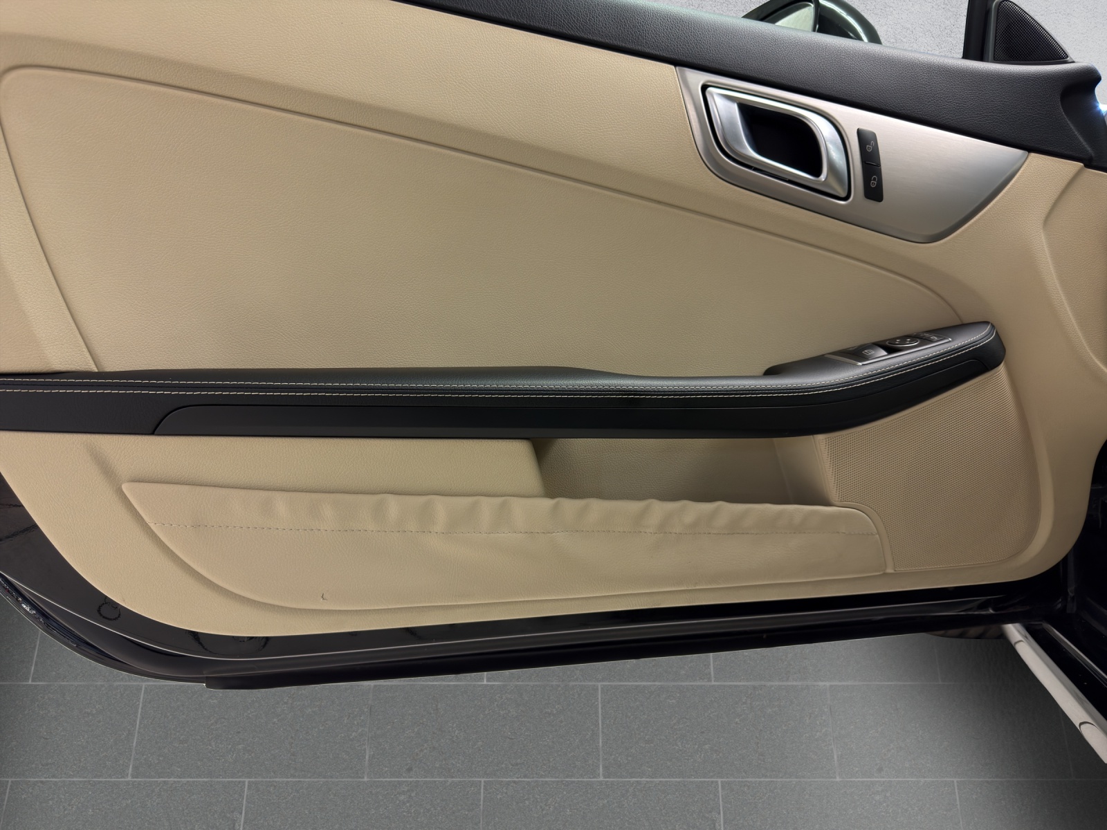 MERCEDES-BENZ SLK 250 7G-Tronic-image-14