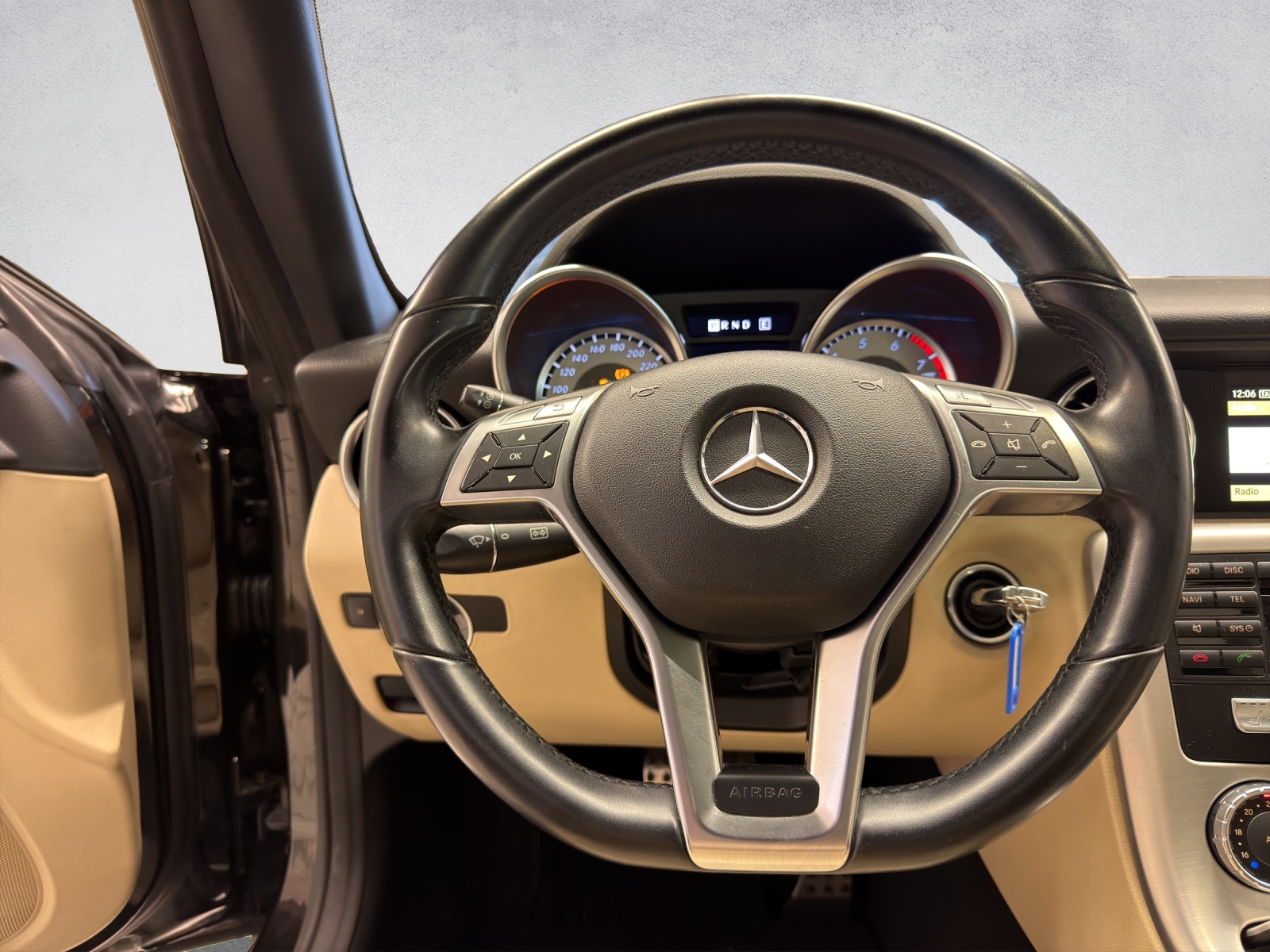 MERCEDES-BENZ SLK 250 7G-Tronic-image-9