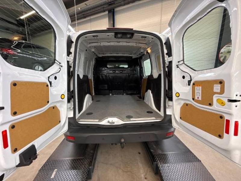 FORD Transit Connect Van T230 1.5 Eco Blue Trend-image-5
