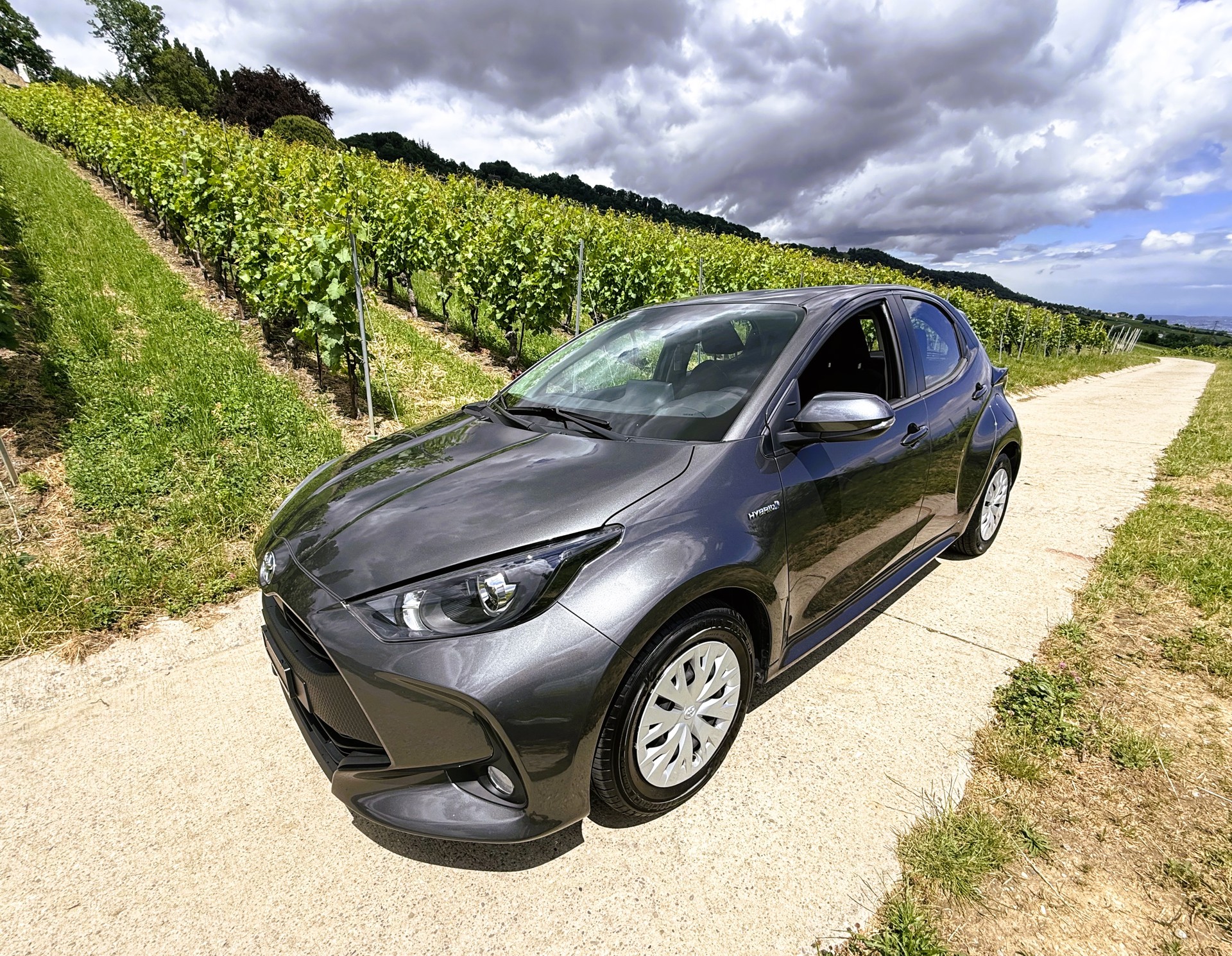 TOYOTA Yaris 1.5 Comfort e-CVT