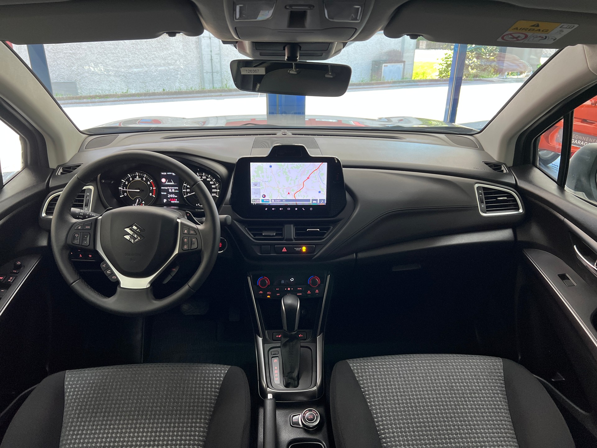 SUZUKI S-Cross 1.4 16V Compact+ MHD 4WD Automatic-image-9