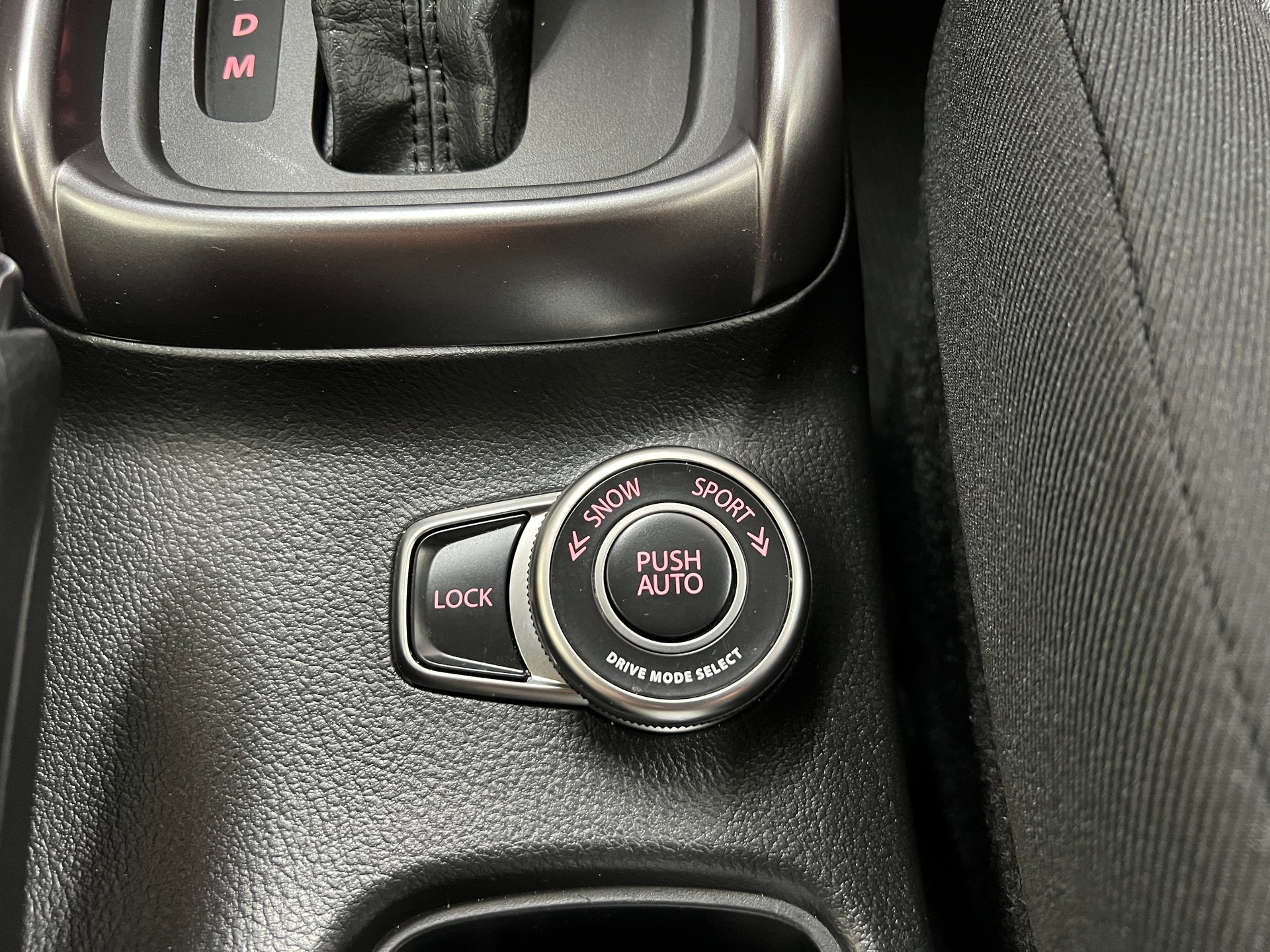 SUZUKI S-Cross 1.4 16V Compact+ MHD 4WD Automatic-image-14