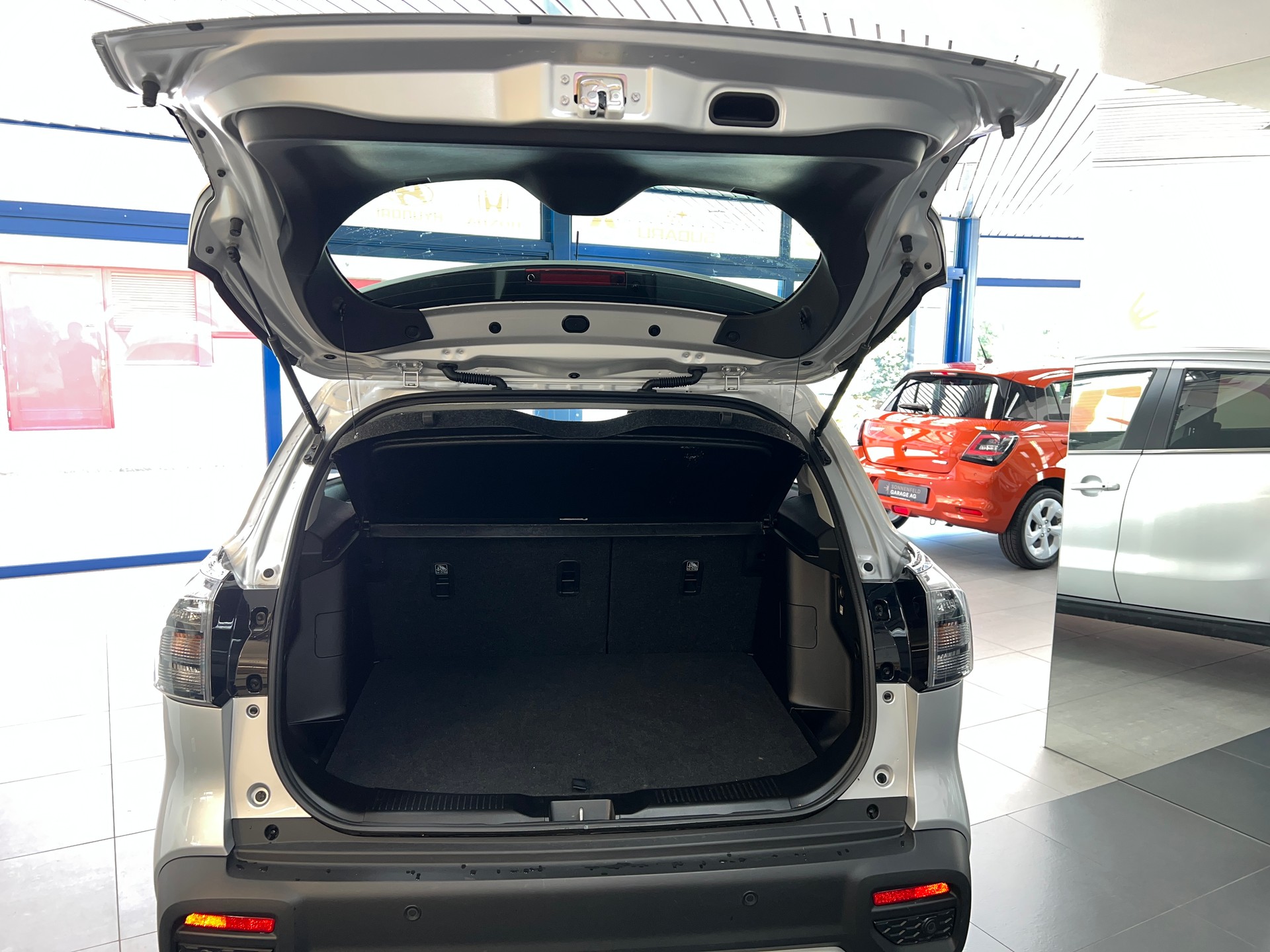 SUZUKI S-Cross 1.4 16V Compact+ MHD 4WD Automatic-image-8