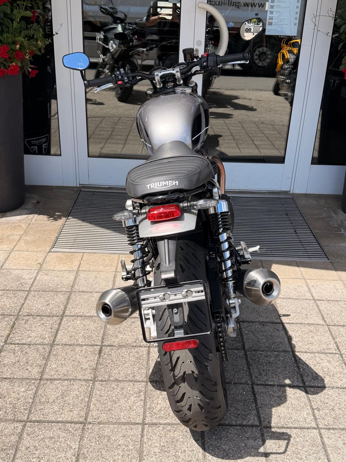 TRIUMPH Speed Twin 1200-image-7
