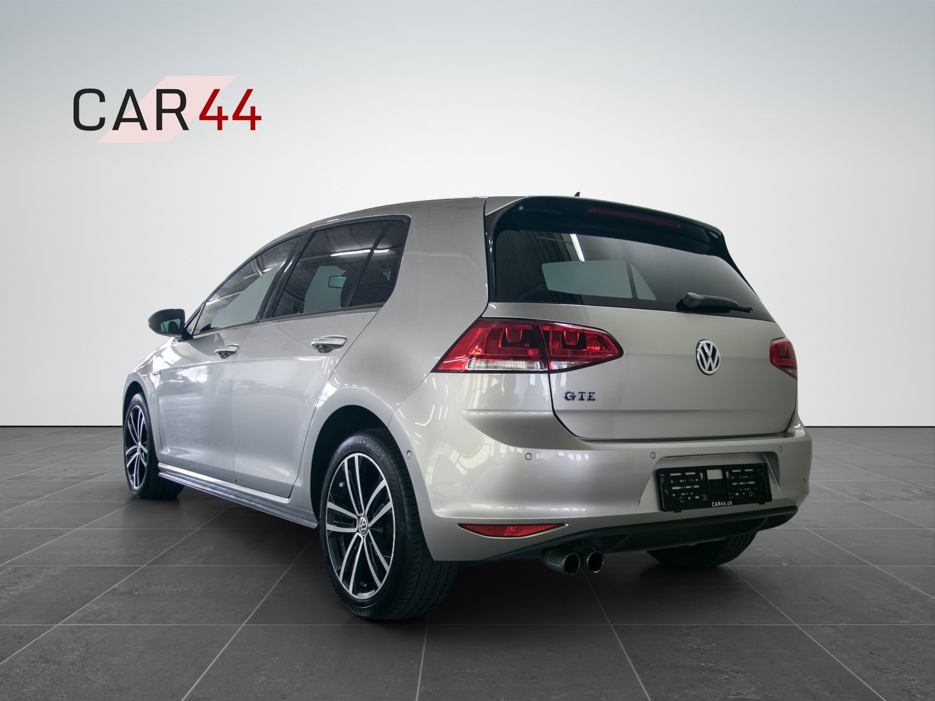 VW Golf 1.4 TSI GTE DSG-showroom-element-2