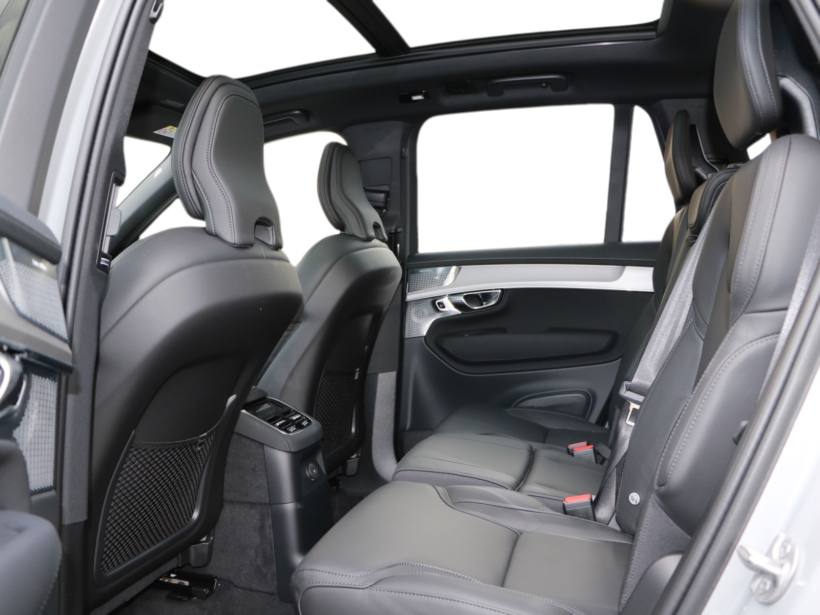 VOLVO XC90 T8 AWD PluginHybrid Dark Edition Geartronic-image-15