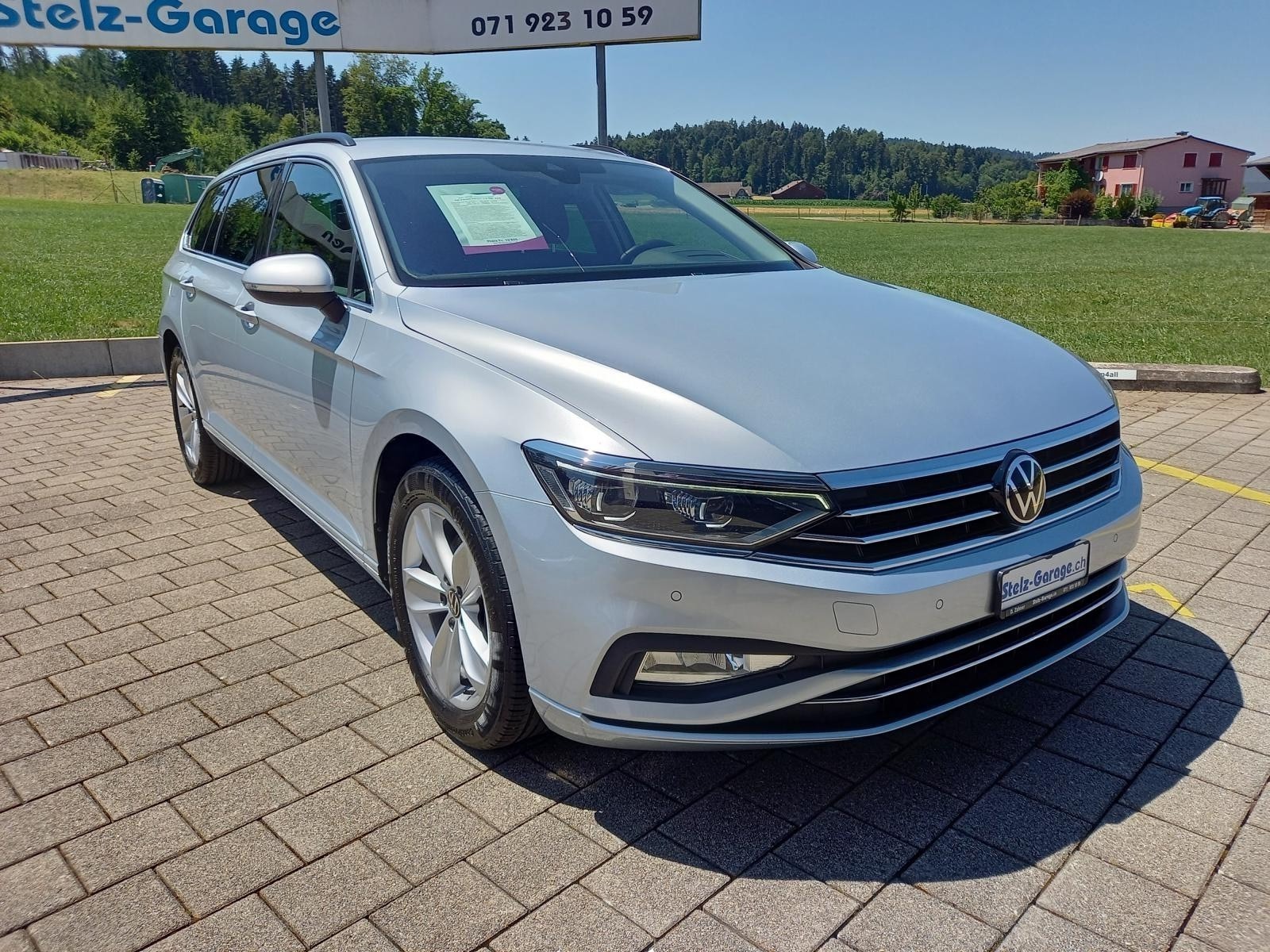 VW Passat 2.0 TDI BMT Business 4Motion DSG-showroom-element-3