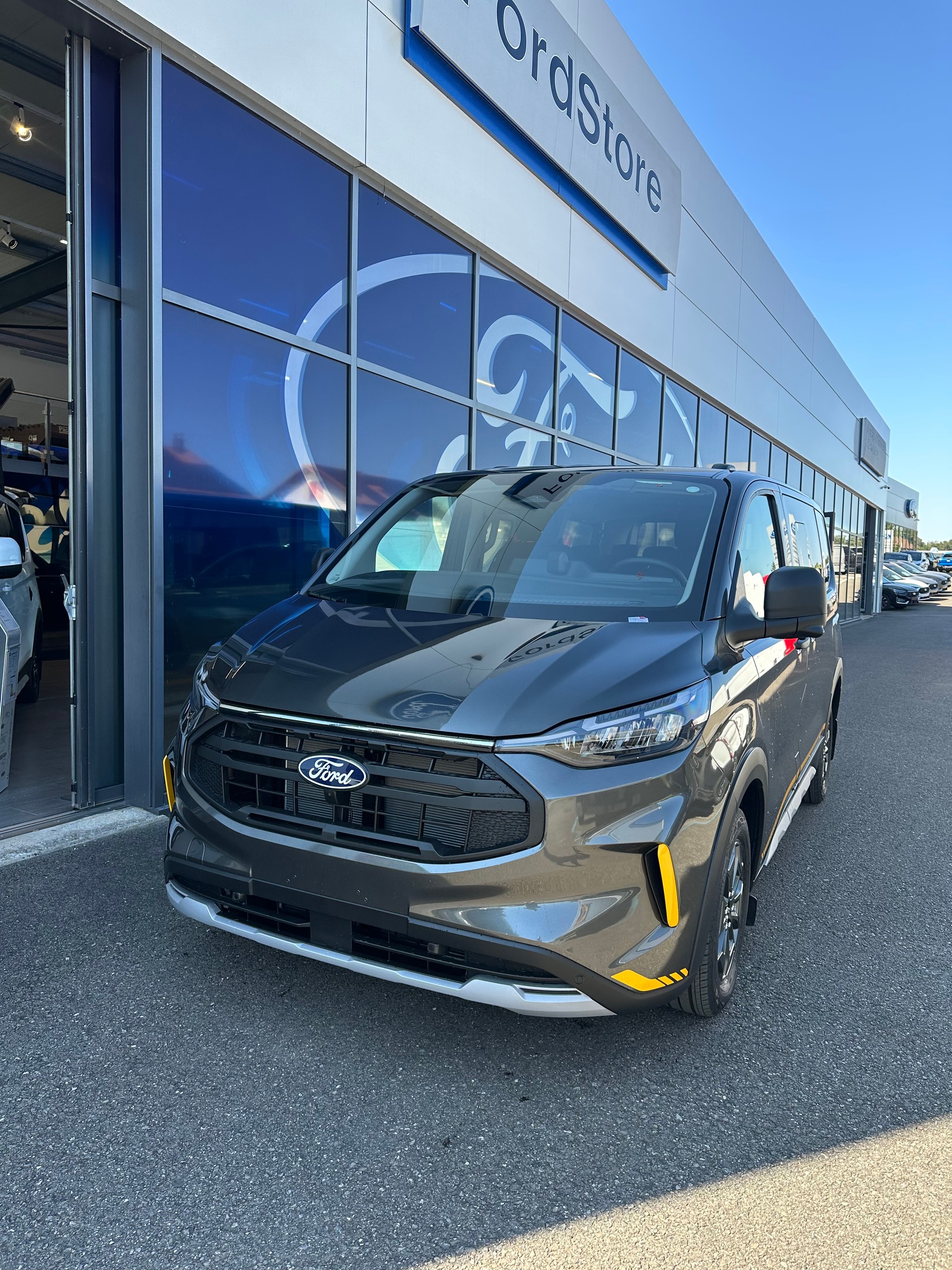 FORD Transit C combi 320 L1 2.0 Eco Trail/170CV/4x4 Aut.