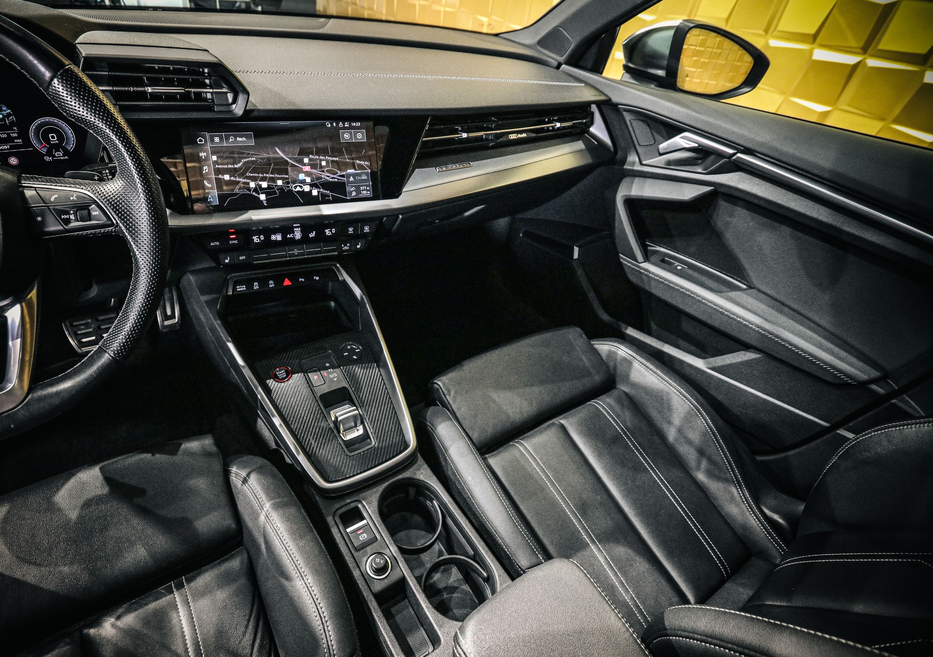 AUDI S3 Sportback 2.0 TFSI quattro S-tronic-image-15