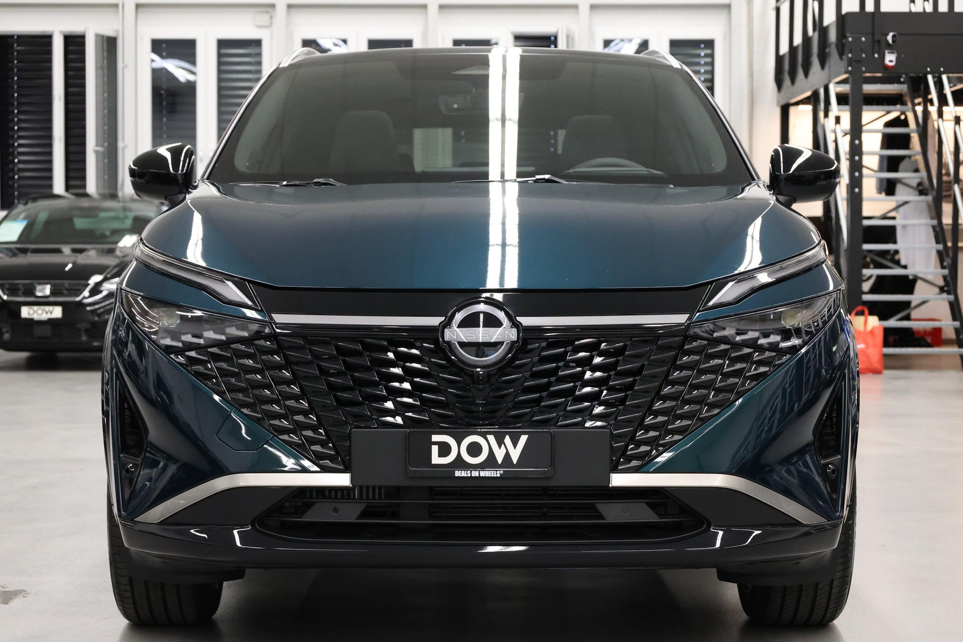 NISSAN Qashqai 1.3 DIG-T Tekna+ 4x4-image-8