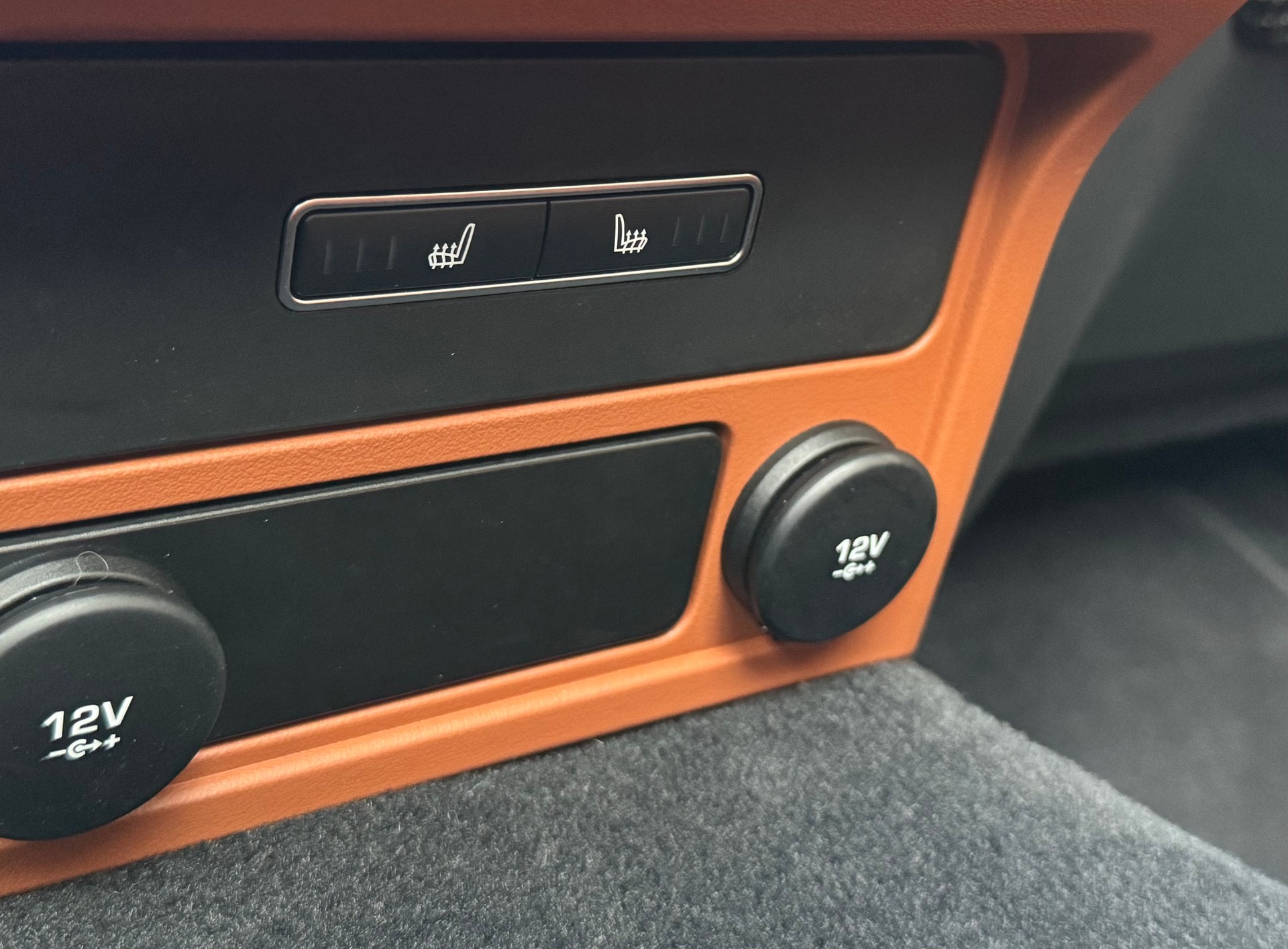 JAGUAR XF Sportbrake 30t Portfolio AWD-image-10