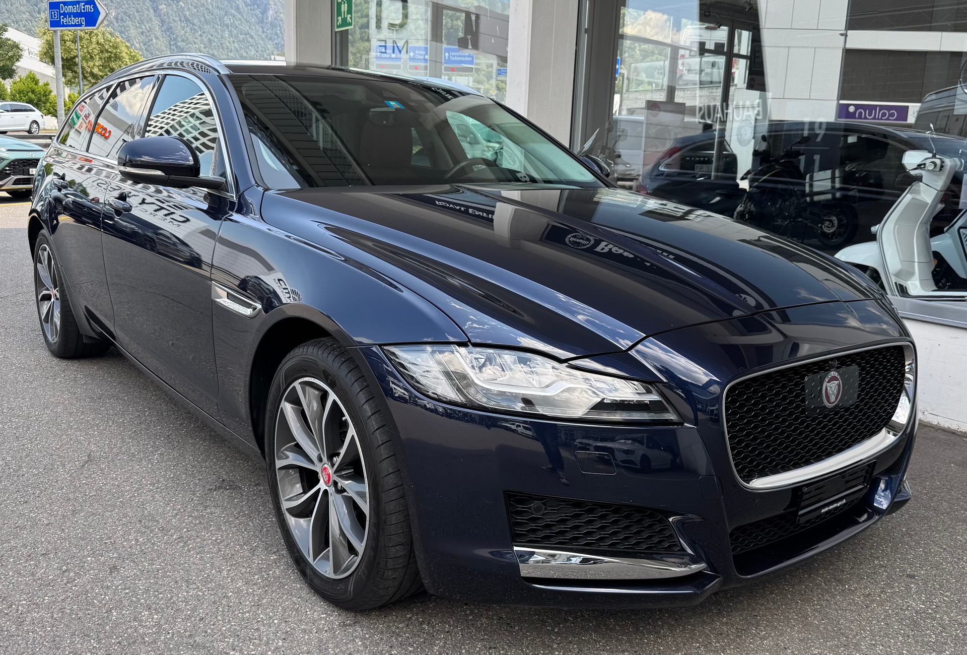 JAGUAR XF Sportbrake 30t Portfolio AWD
