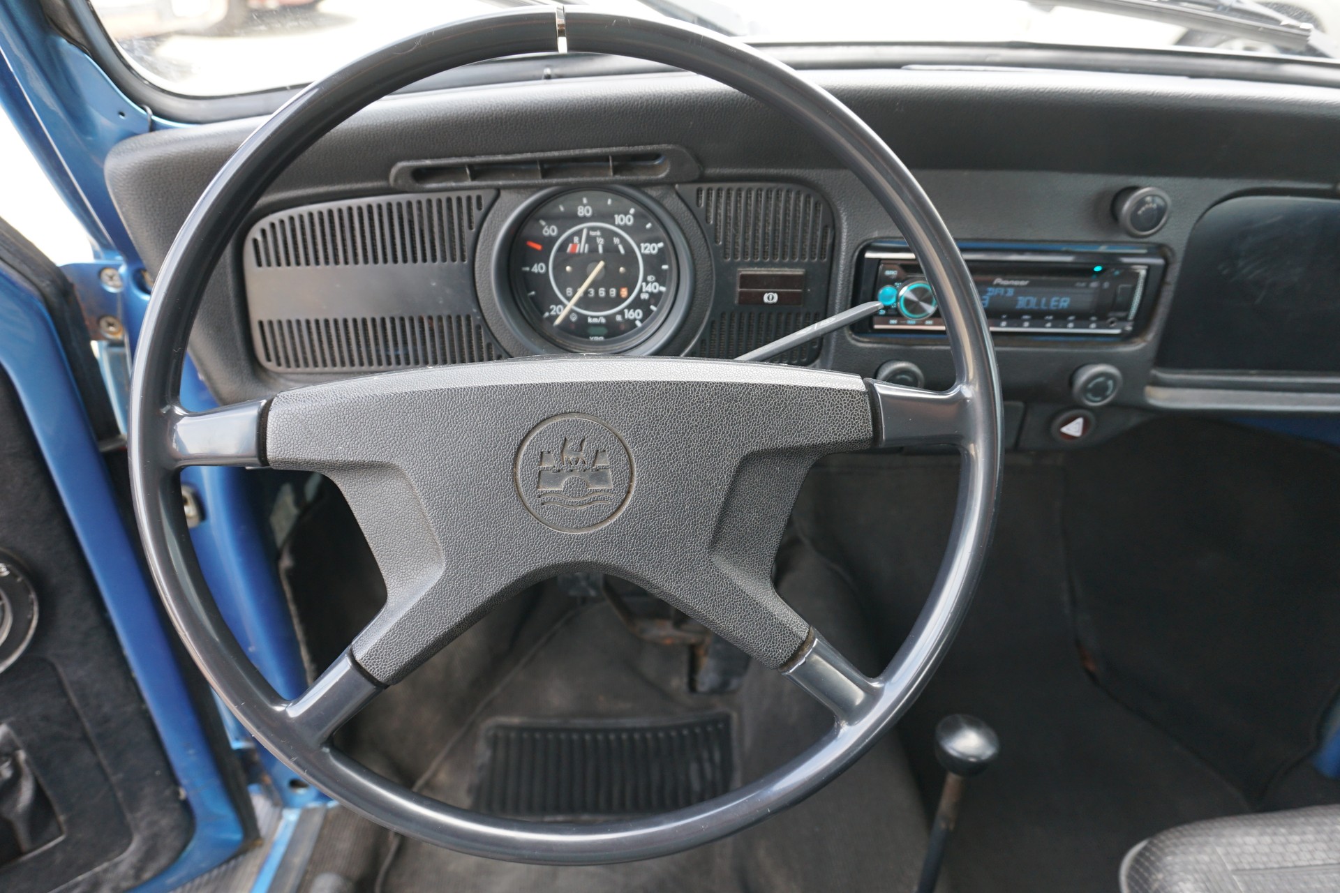 VW Käfer 11-1300 mit Schiebedach-image-16