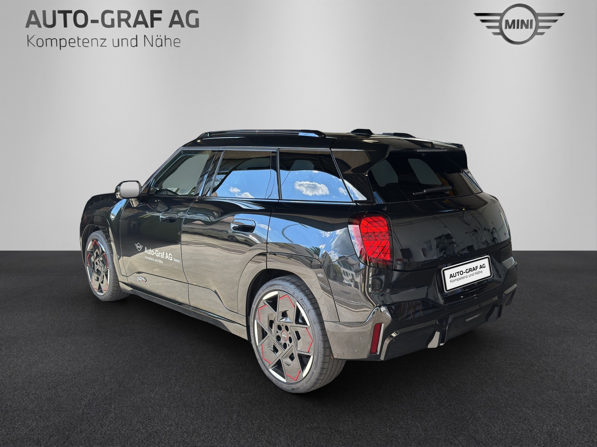 MINI Aceman e John Cooper Works-showroom-element-2