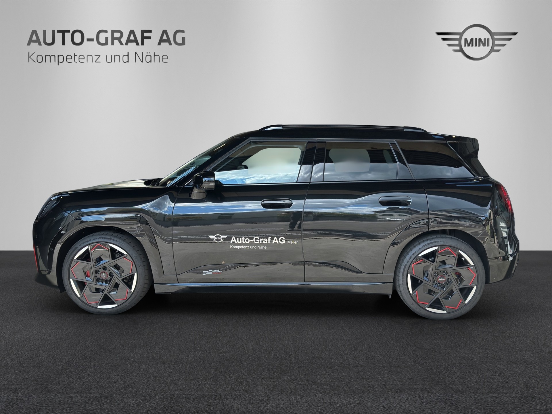 MINI Aceman e John Cooper Works-showroom-element-1