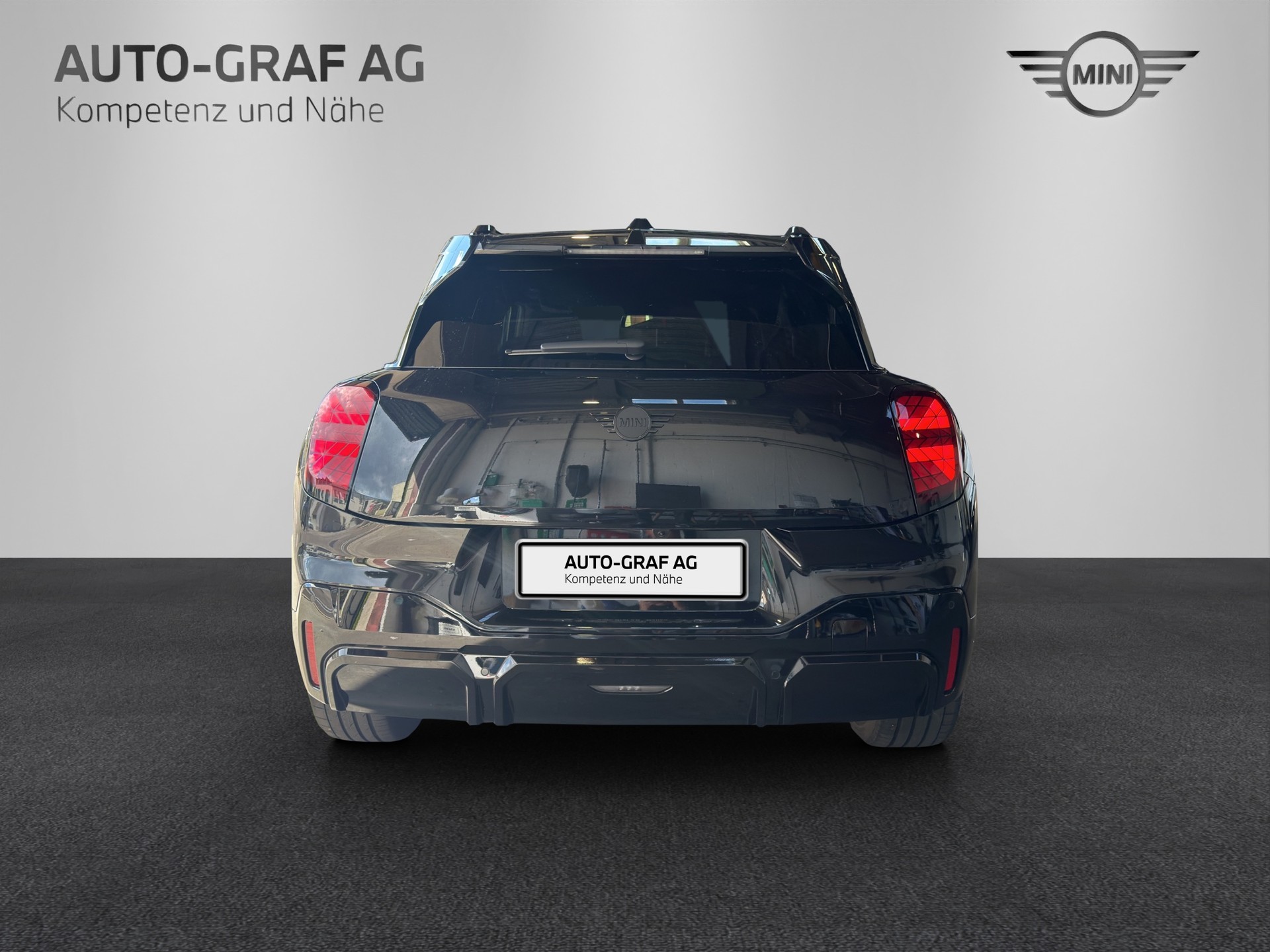 MINI Aceman e John Cooper Works-showroom-element-3