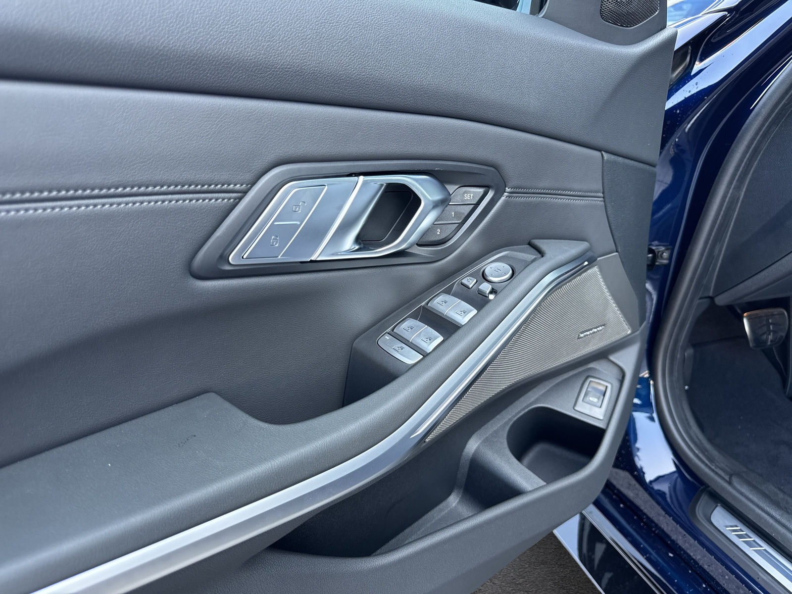 BMW M3 Touring xDrive Competition M-image-21
