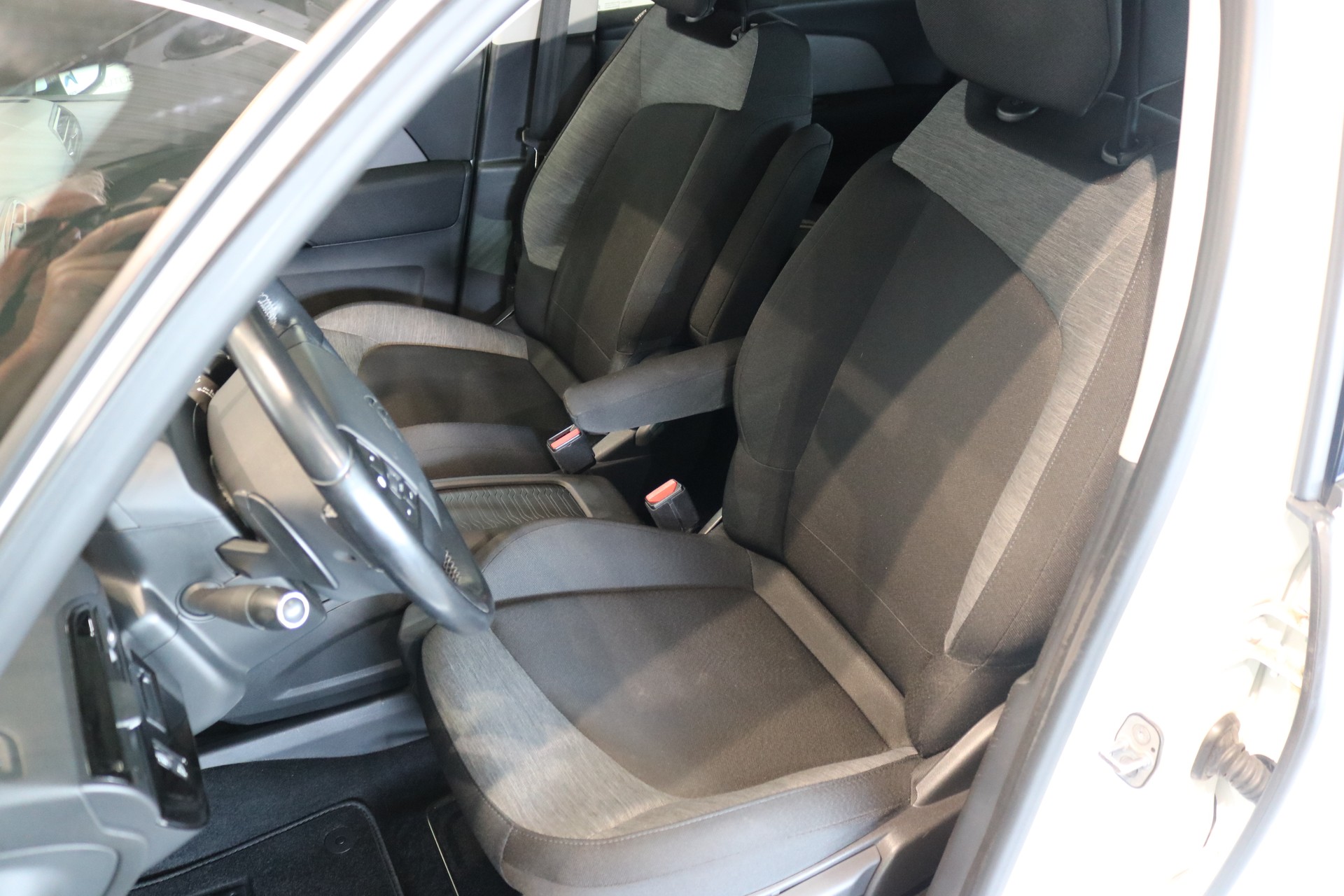 CITROEN Grand C4 Picasso 2.0 BlueHDi Exclusive Automatic-showroom-element-3