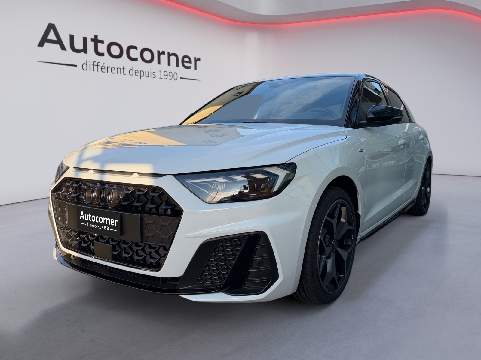 AUDI A1 Sportback 30 TFSI S Line Attraction S-tronic-showroom-element-1